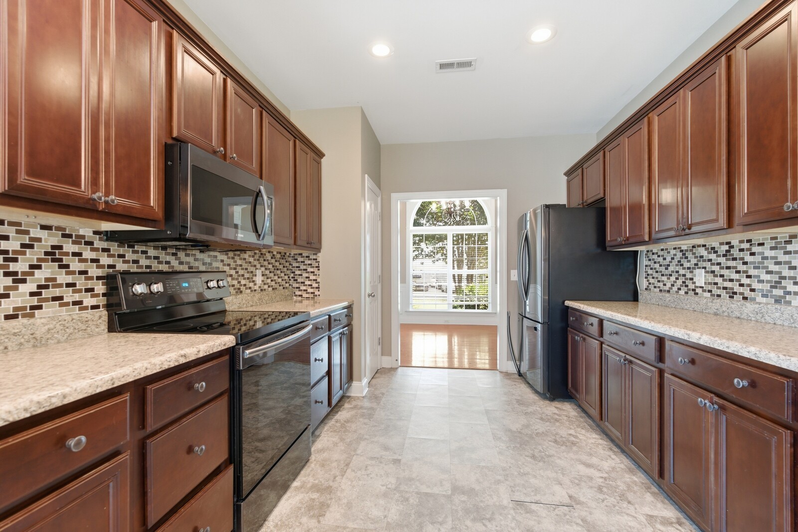4703 Scottish Dr Property Photo 22