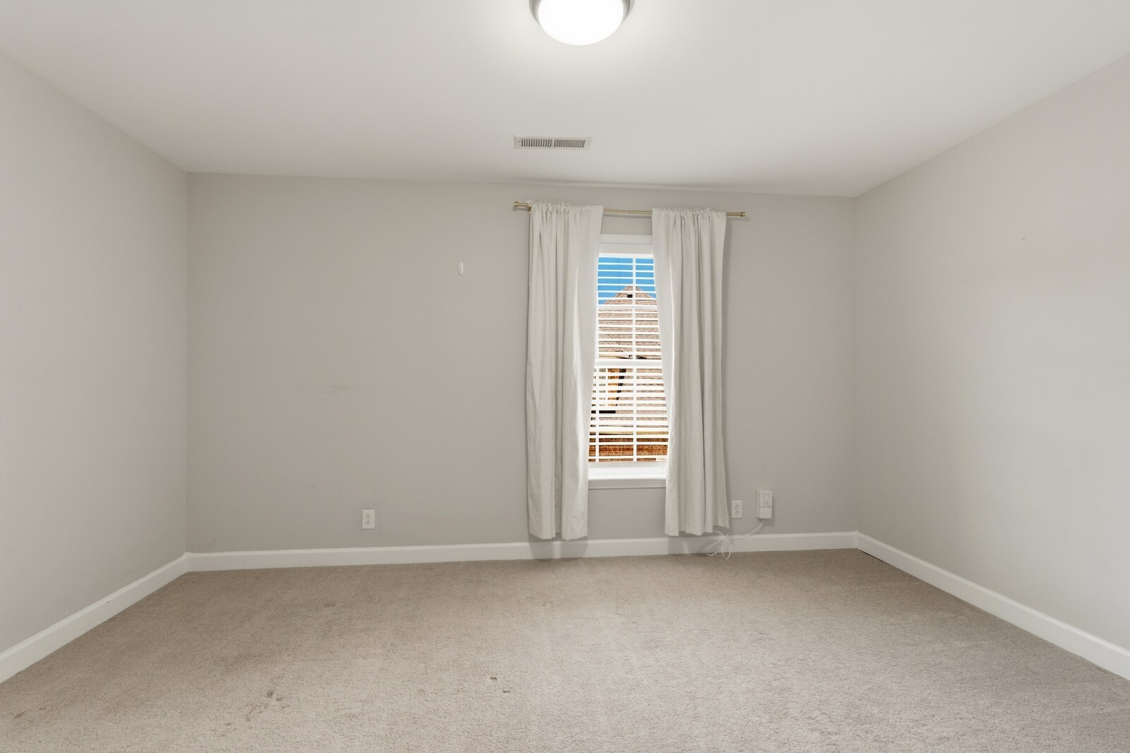 4703 Scottish Dr Property Photo 32
