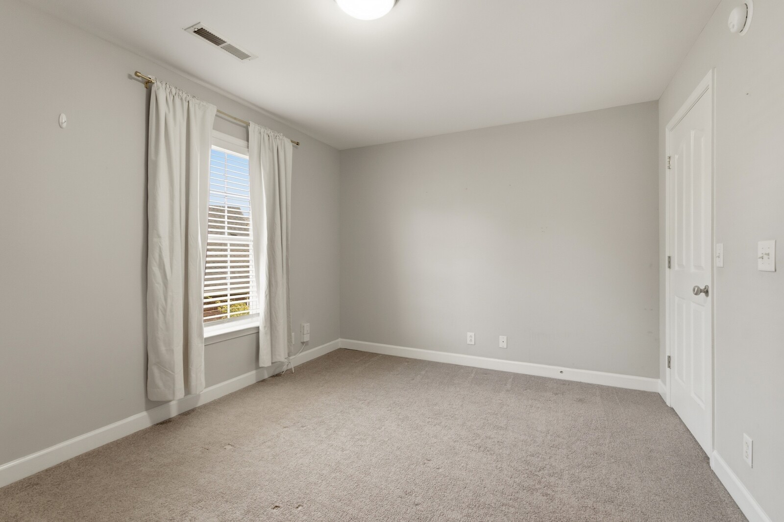 4703 Scottish Dr Property Photo 33