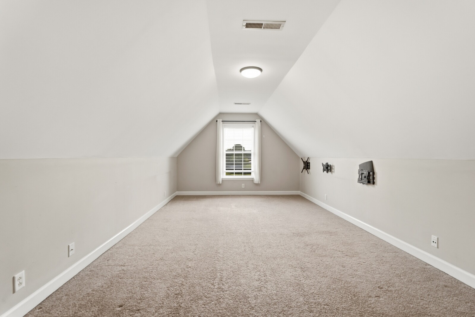 4703 Scottish Dr Property Photo 37