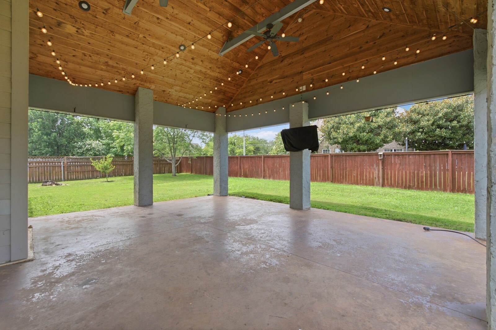 4703 Scottish Dr Property Photo 42