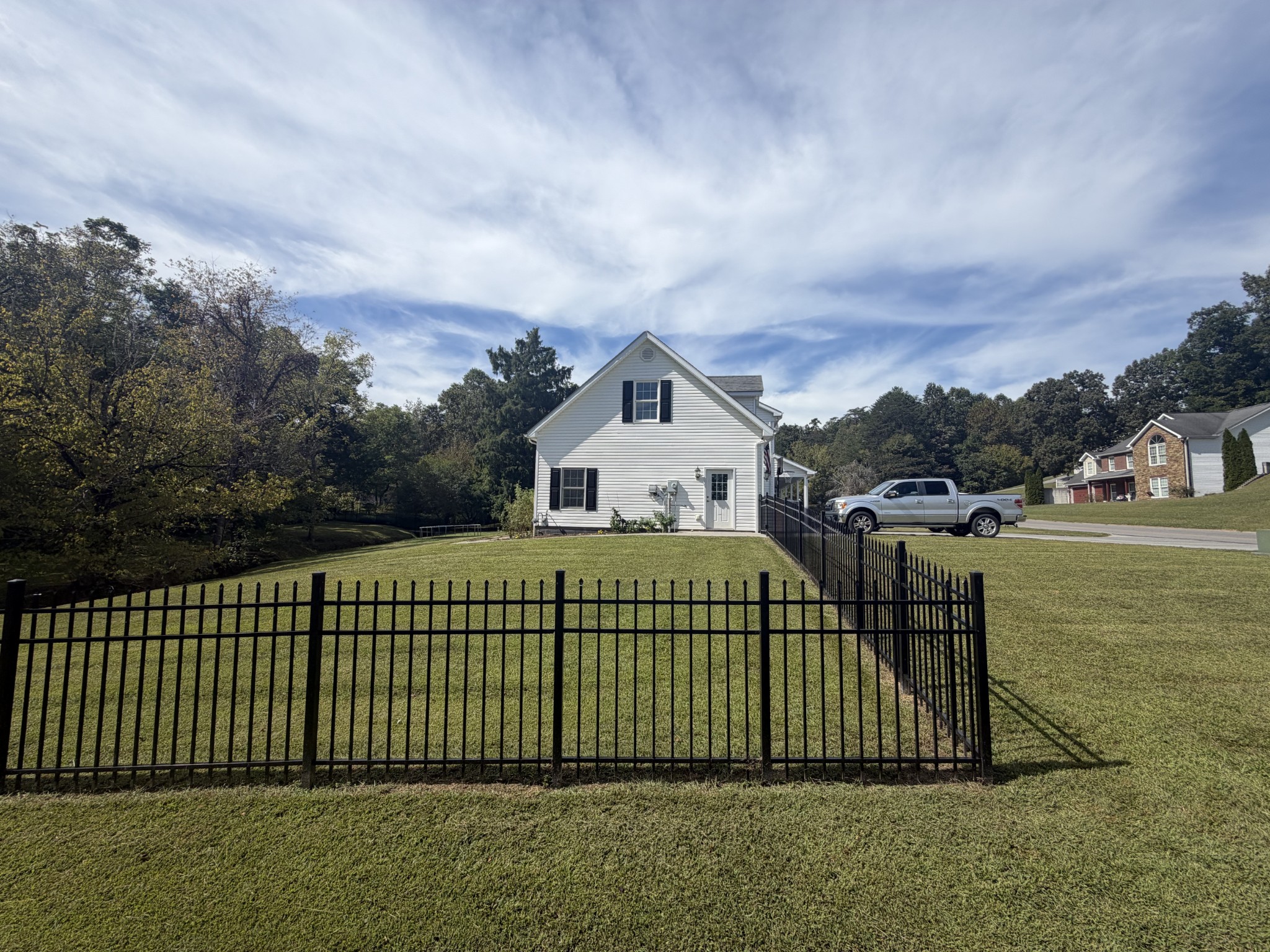 814 Kings Hills Blvd Property Photo 7