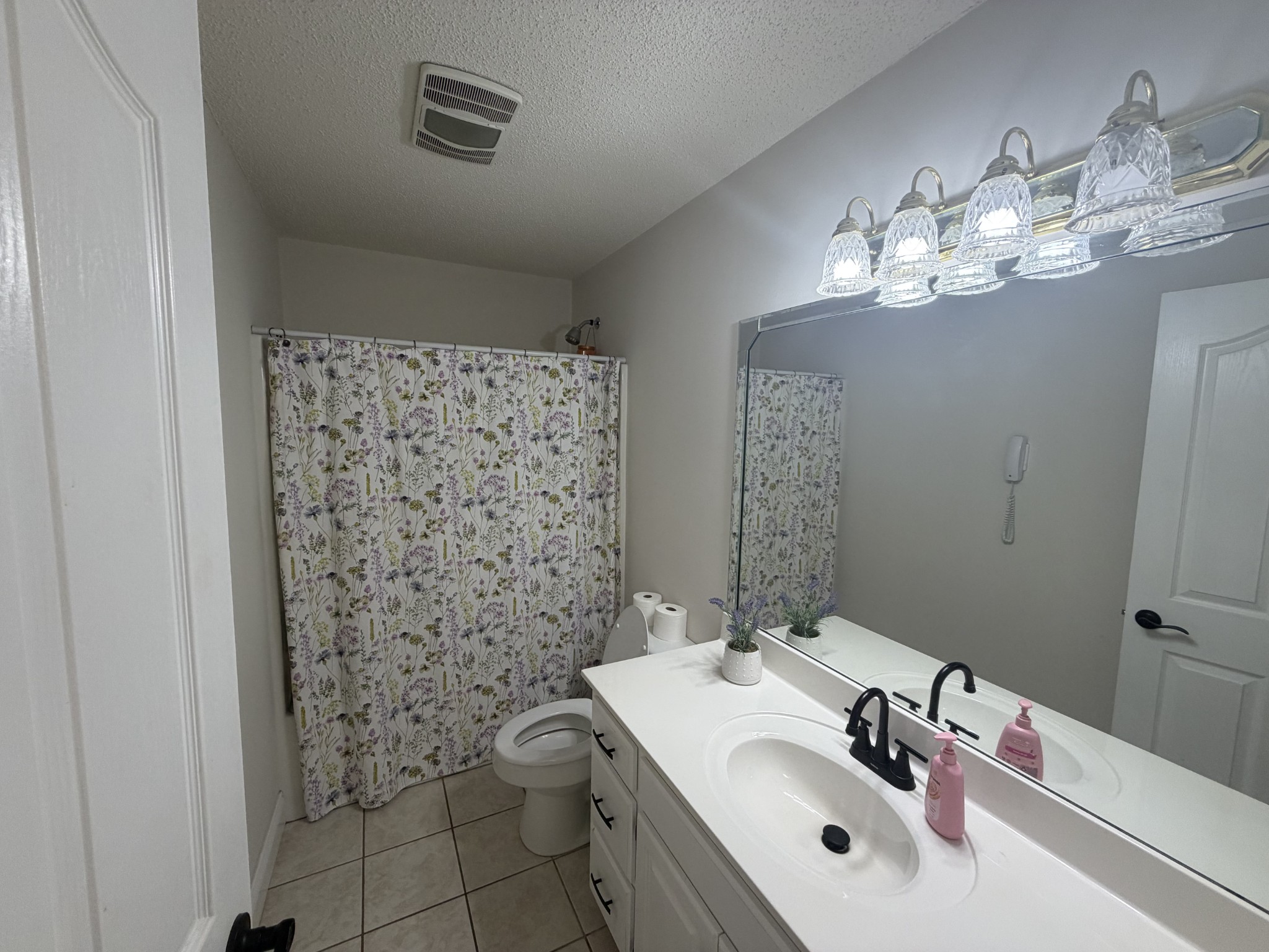 814 Kings Hills Blvd Property Photo 41