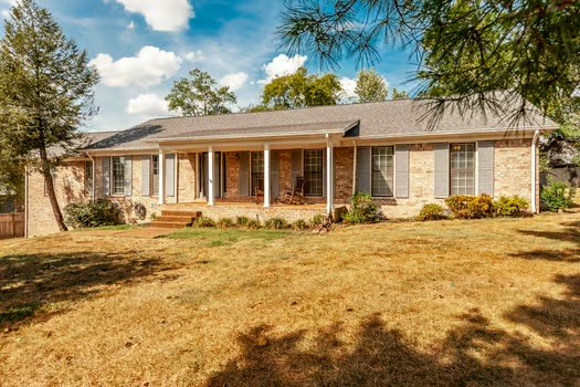 210 Tippett Hollow Ct Property Photo 1