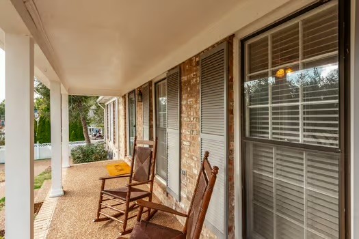 210 Tippett Hollow Ct Property Photo 5