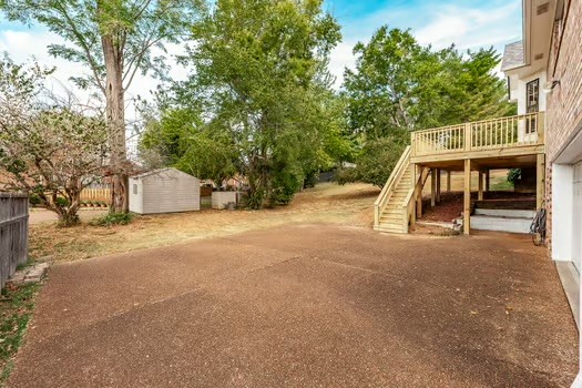 210 Tippett Hollow Ct Property Photo 66