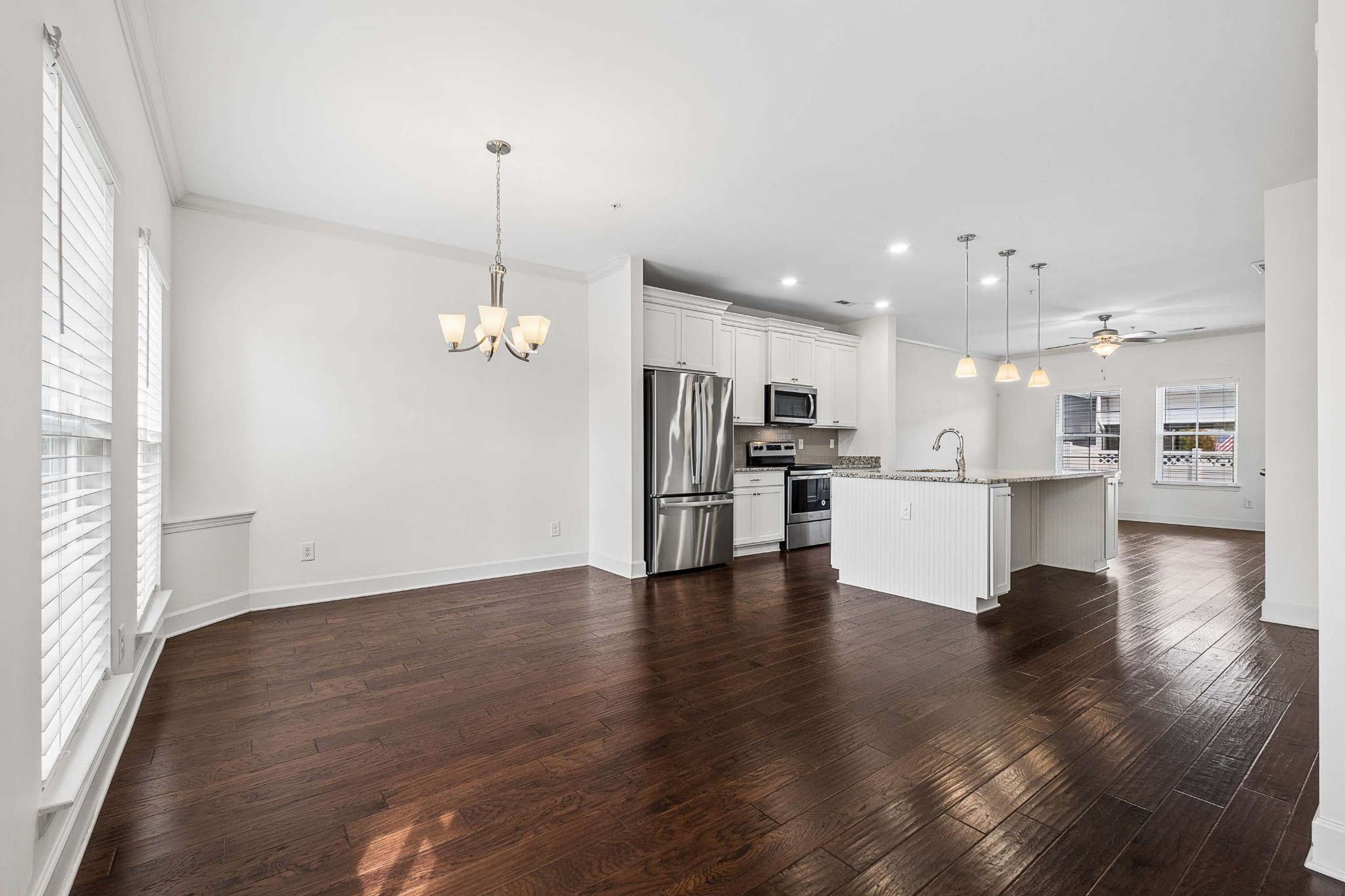 253 Mary Ann Cir Property Photo 4