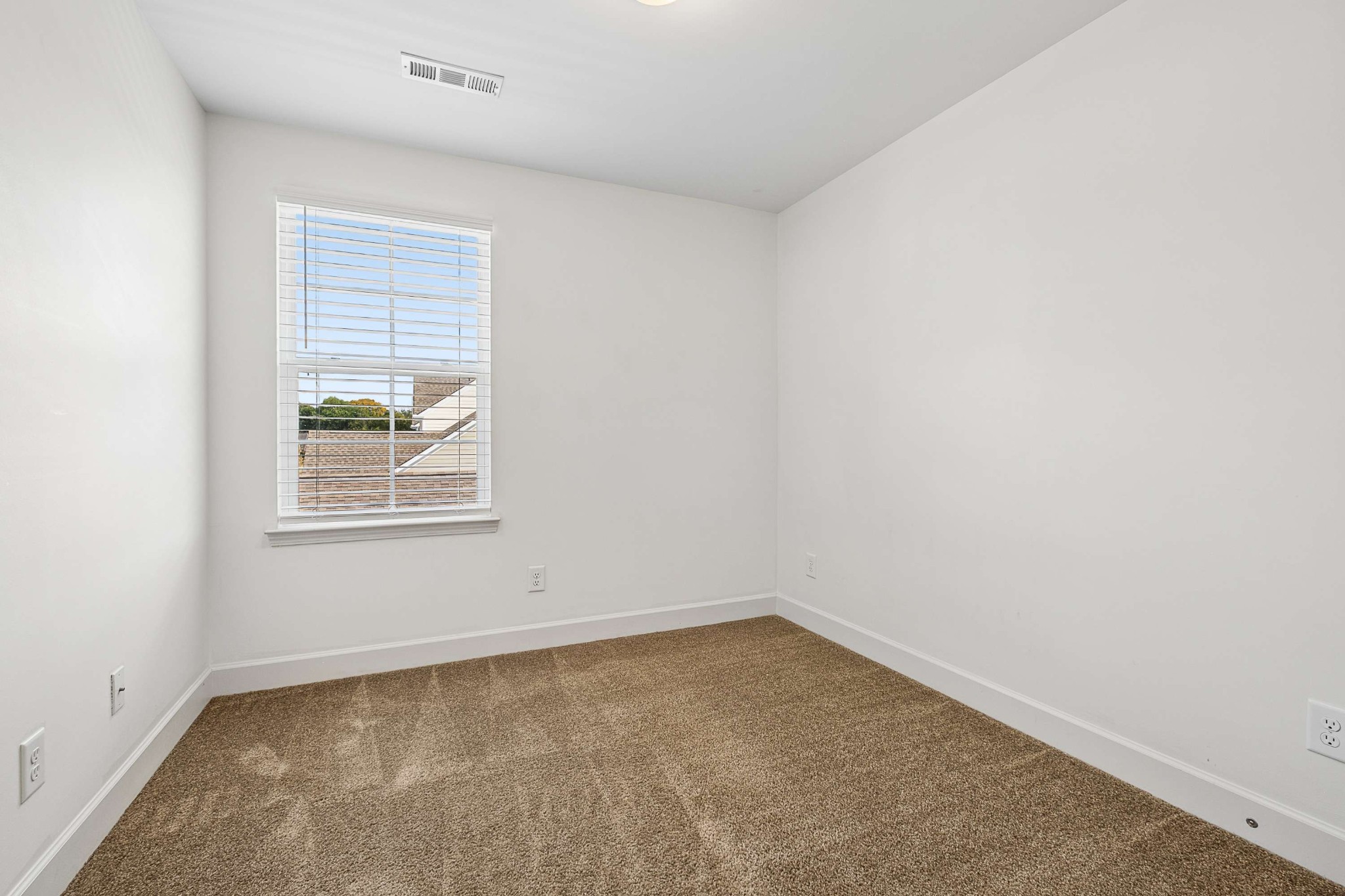 253 Mary Ann Cir Property Photo 18