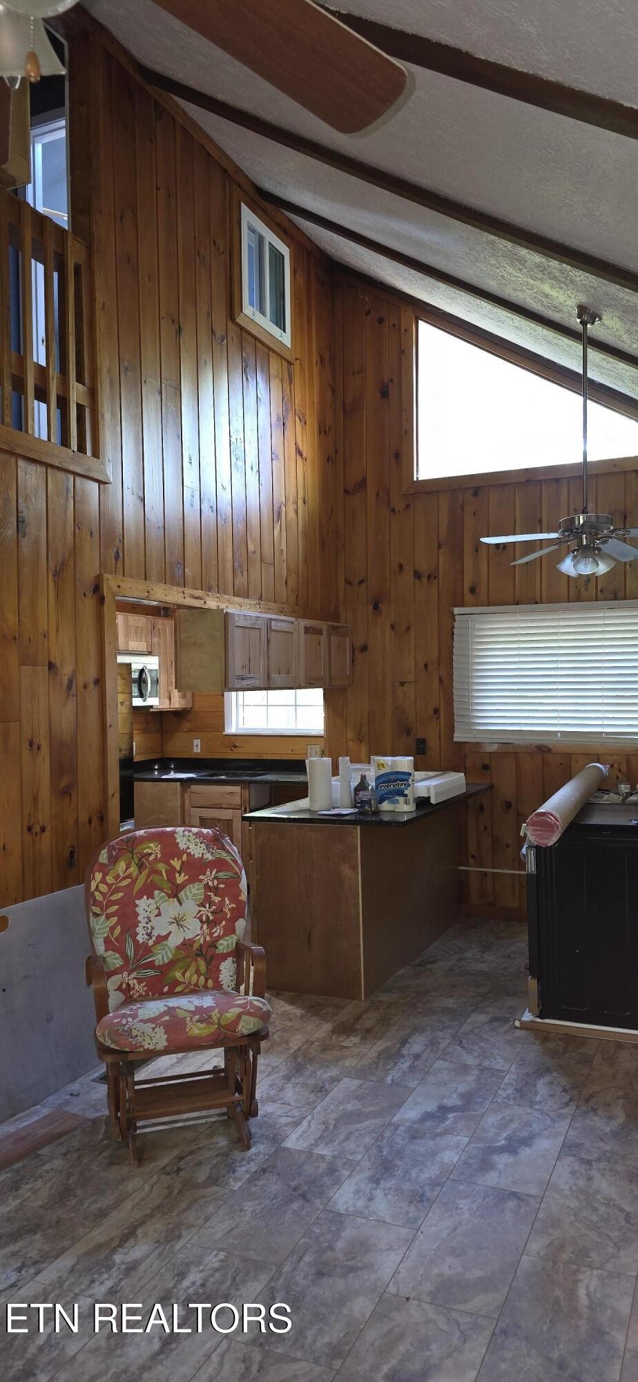 829 W Gold Dust Drive Property Photo 28