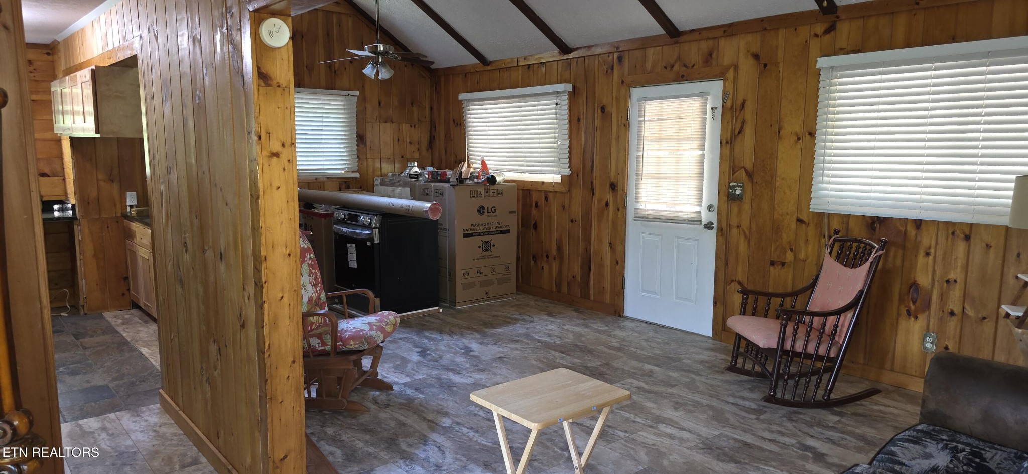 829 W Gold Dust Drive Property Photo 32
