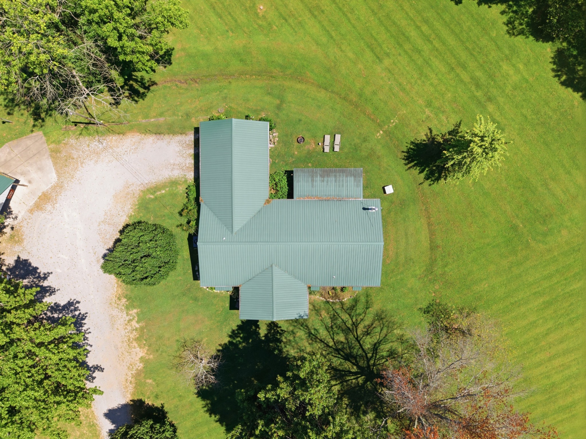 4220 Little Pond Ln Property Photo 10