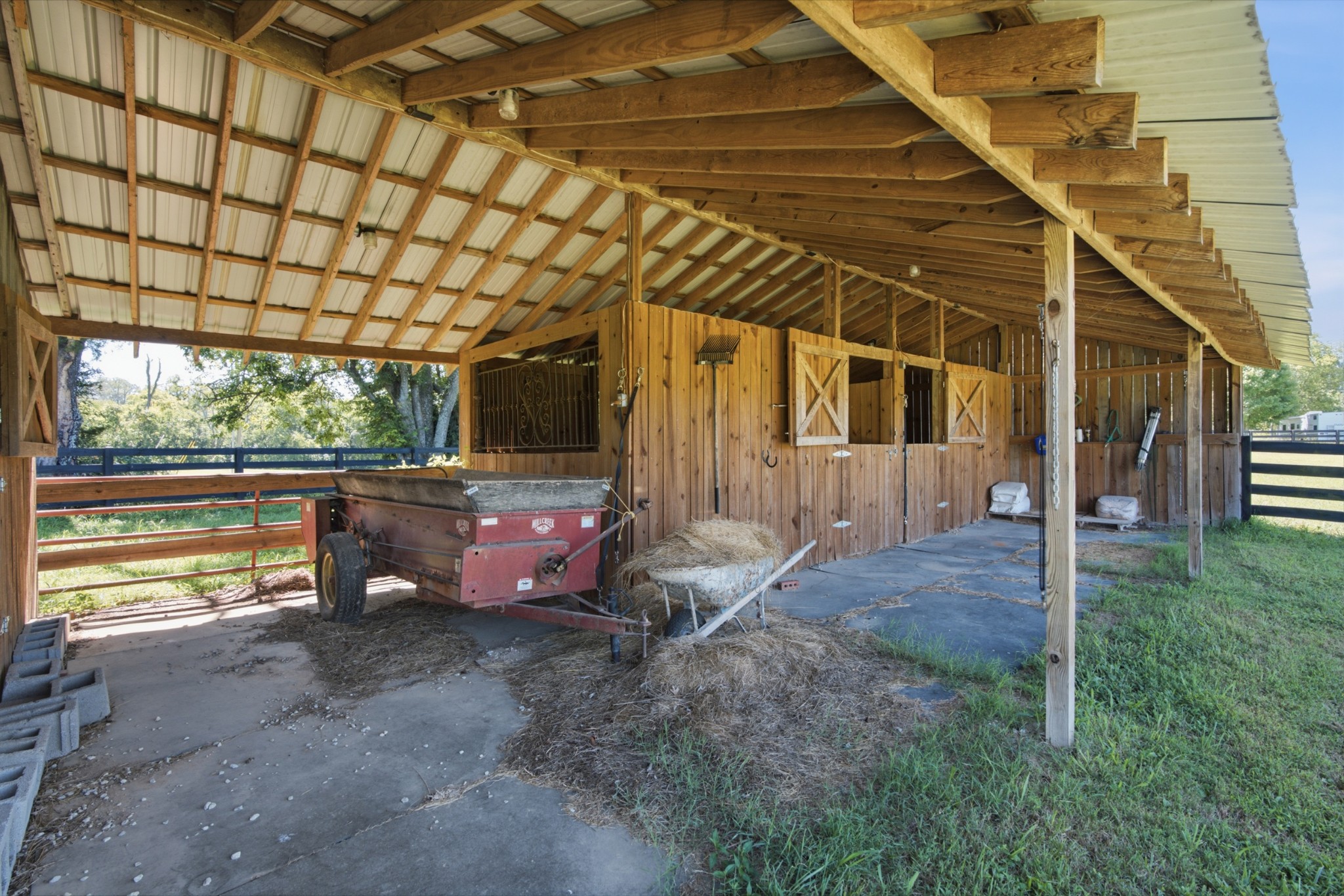 4220 Little Pond Ln Property Photo 15