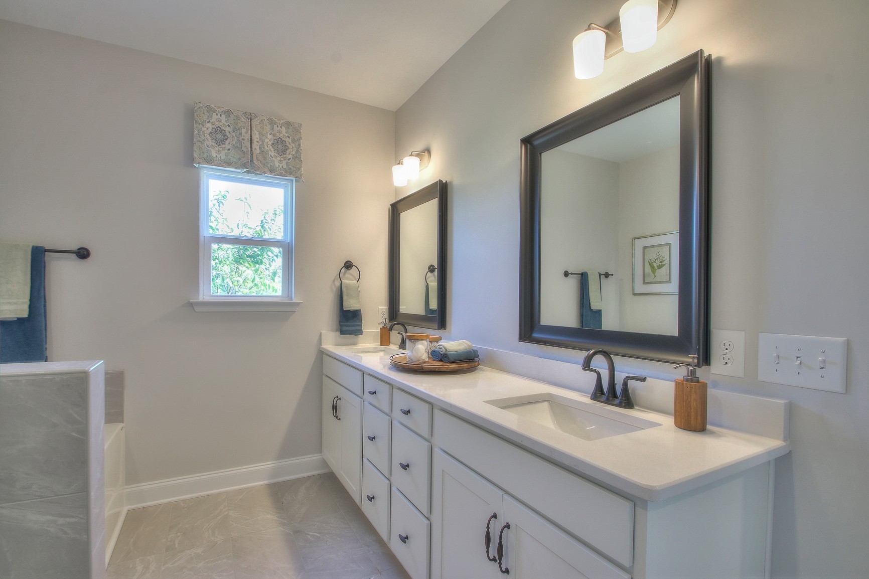 2312 Mary Lou Way Property Photo 16