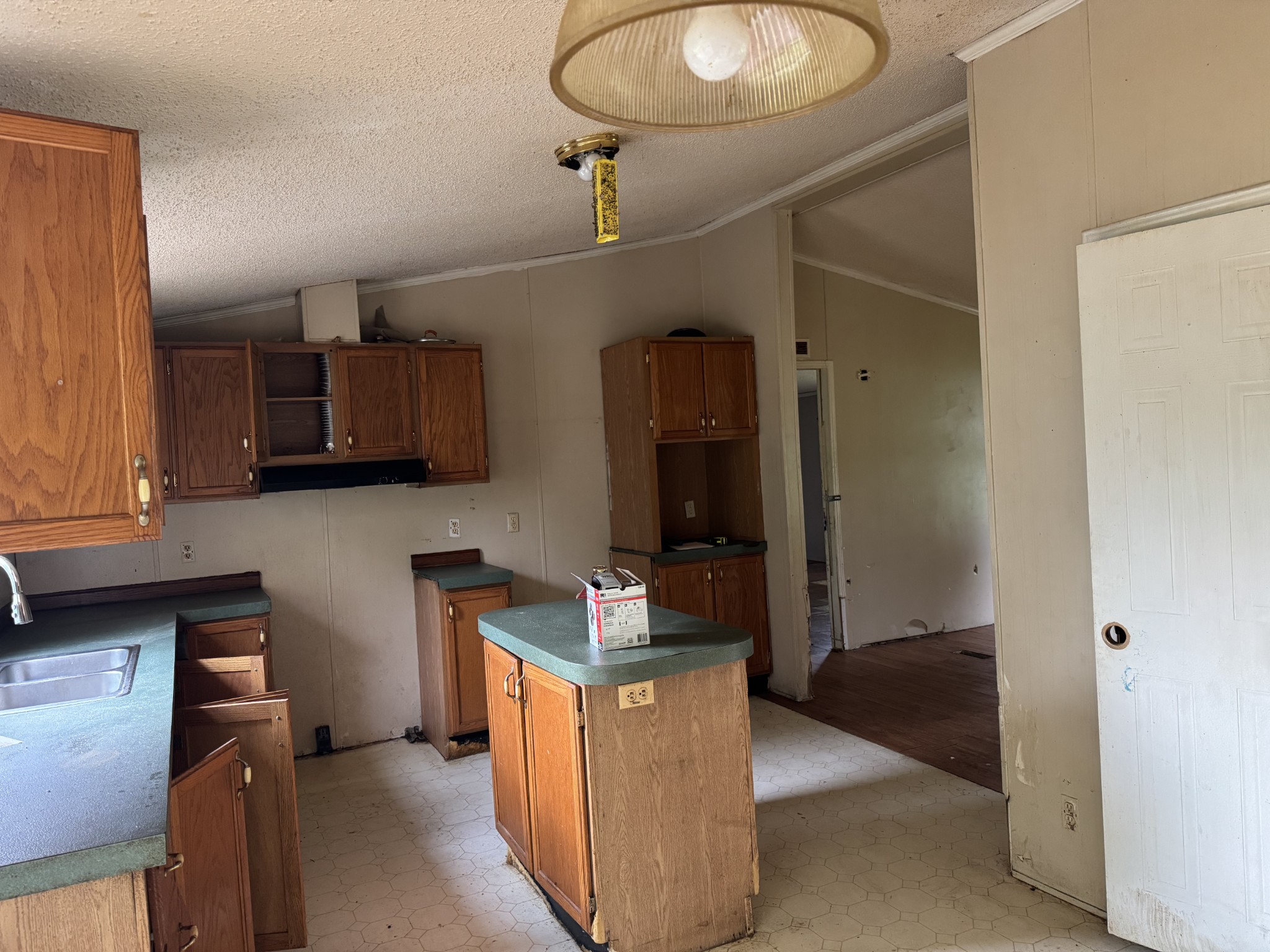 107 Elton Ct Property Photo 6