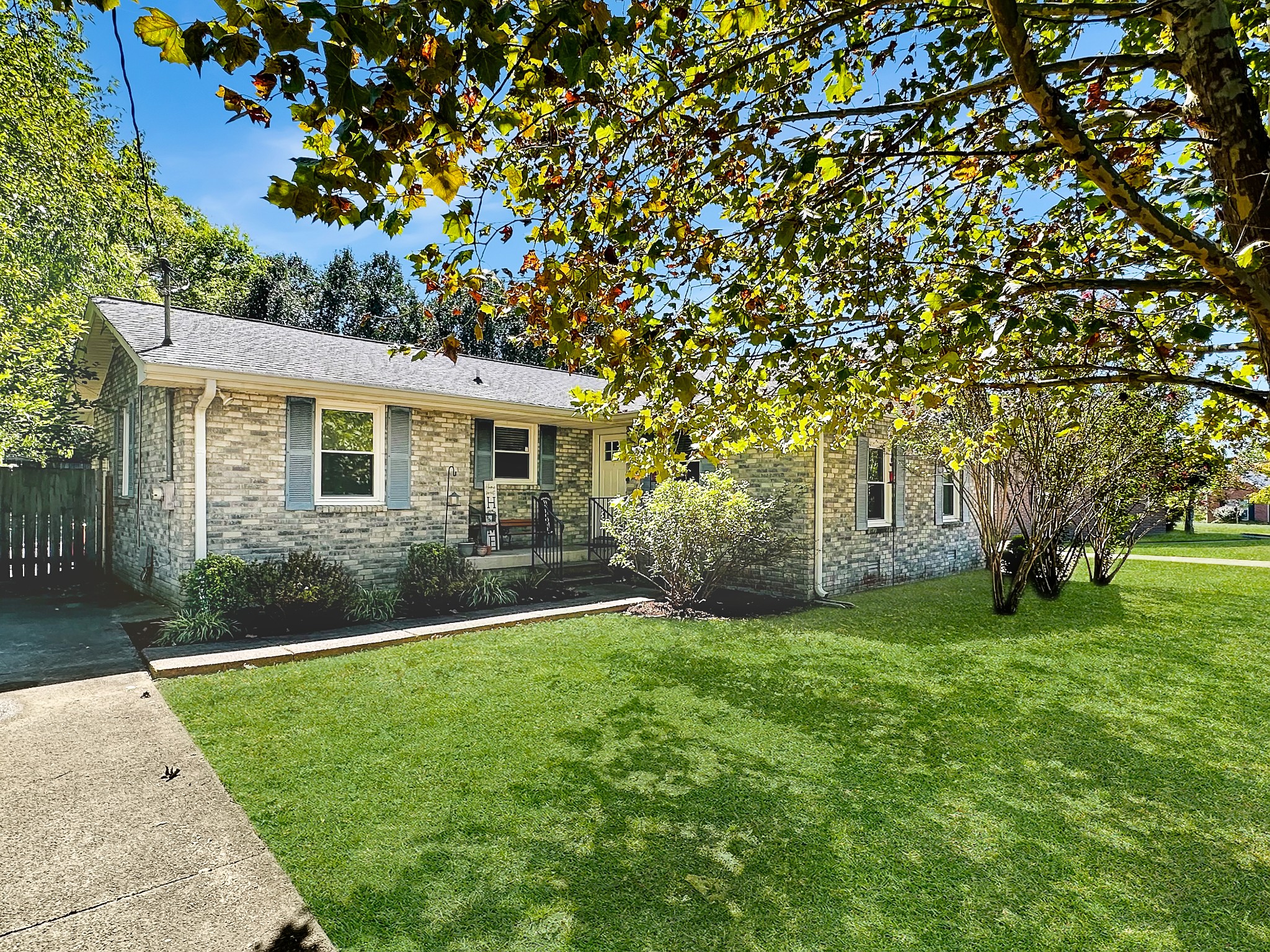 103 Ryburn Ct Property Photo 1
