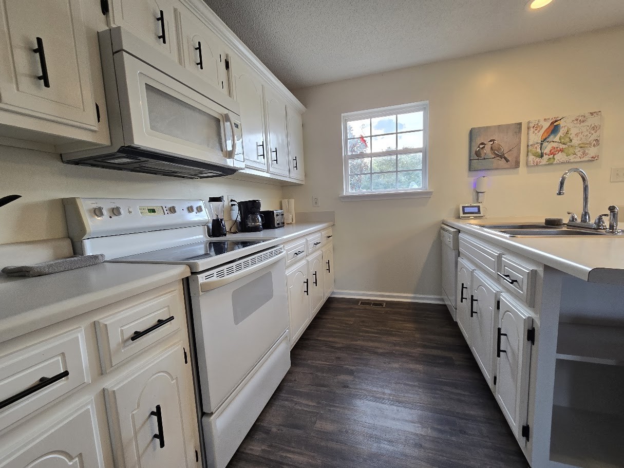 3747 Cave Mill Ct Property Photo 9