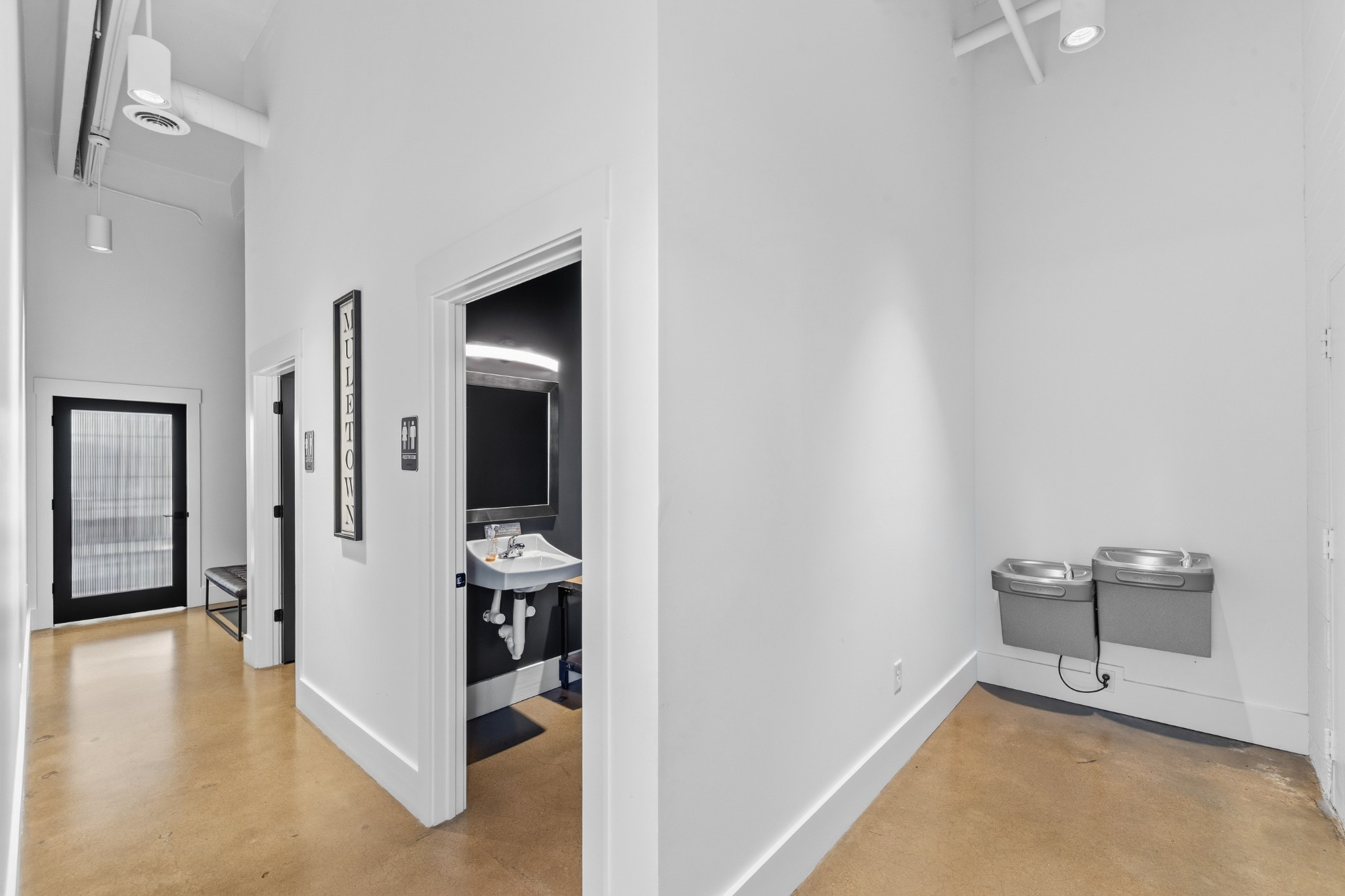 1100 S Garden St Property Photo 27