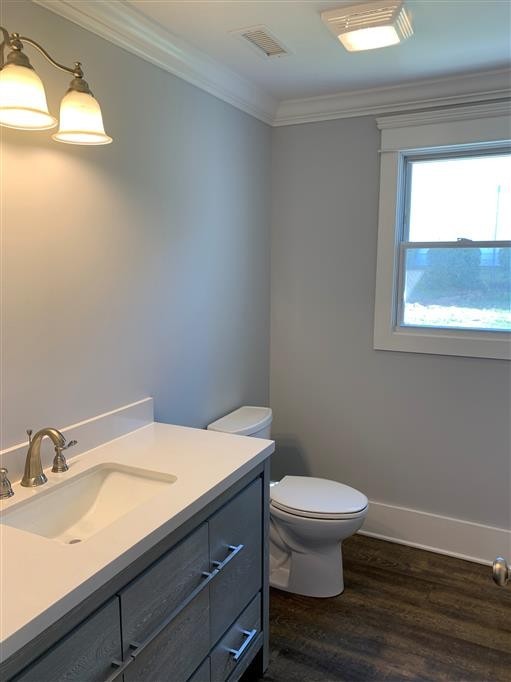 13 Cloverdale Ln Property Photo 16