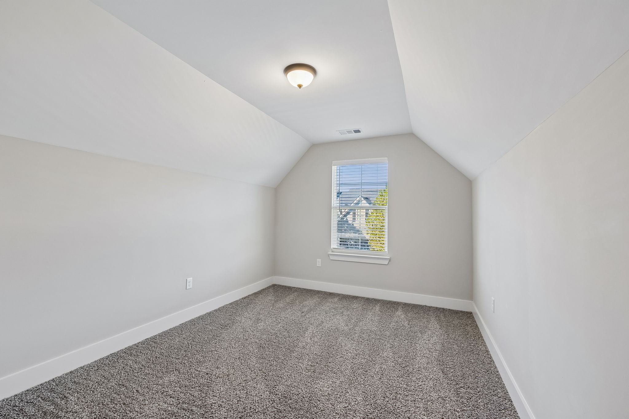 2605 Leawood Ct Property Photo 29