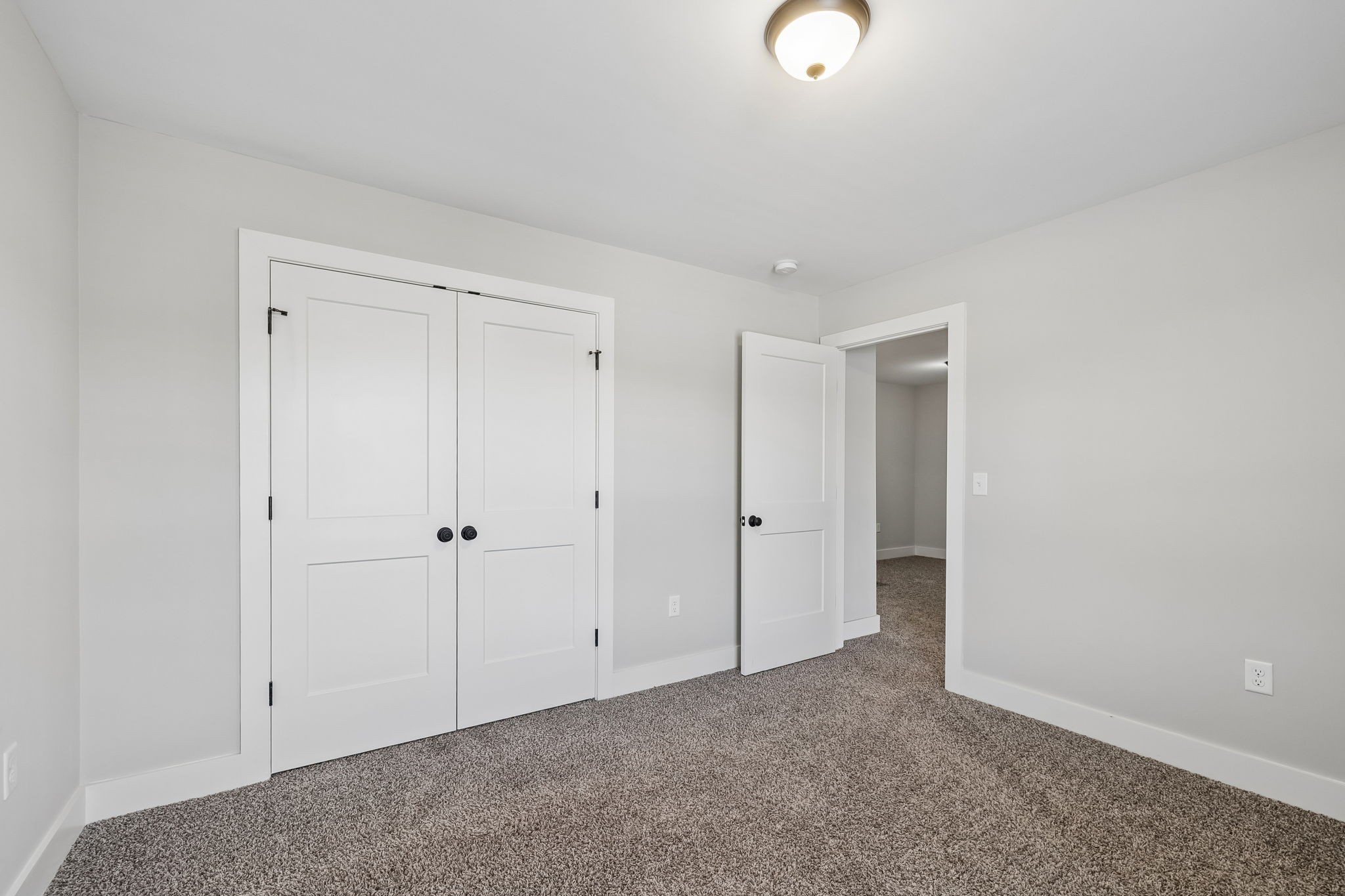 2605 Leawood Ct Property Photo 32