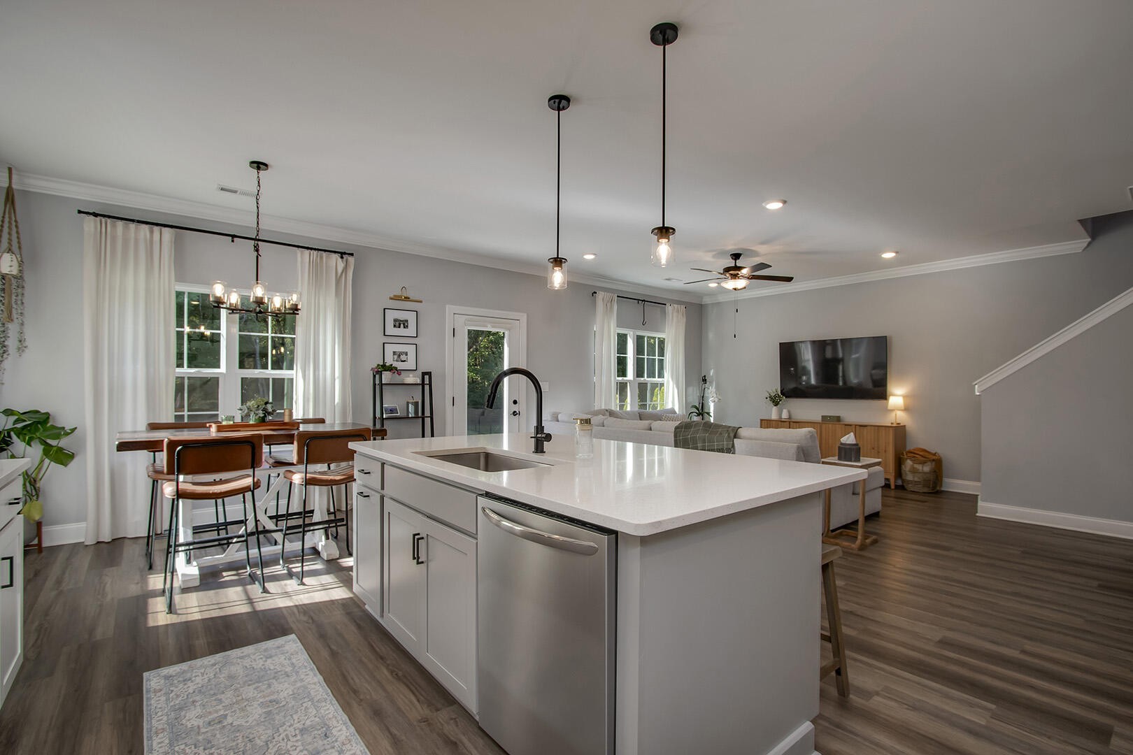 1628 Spring Berry Lane Property Photo 16