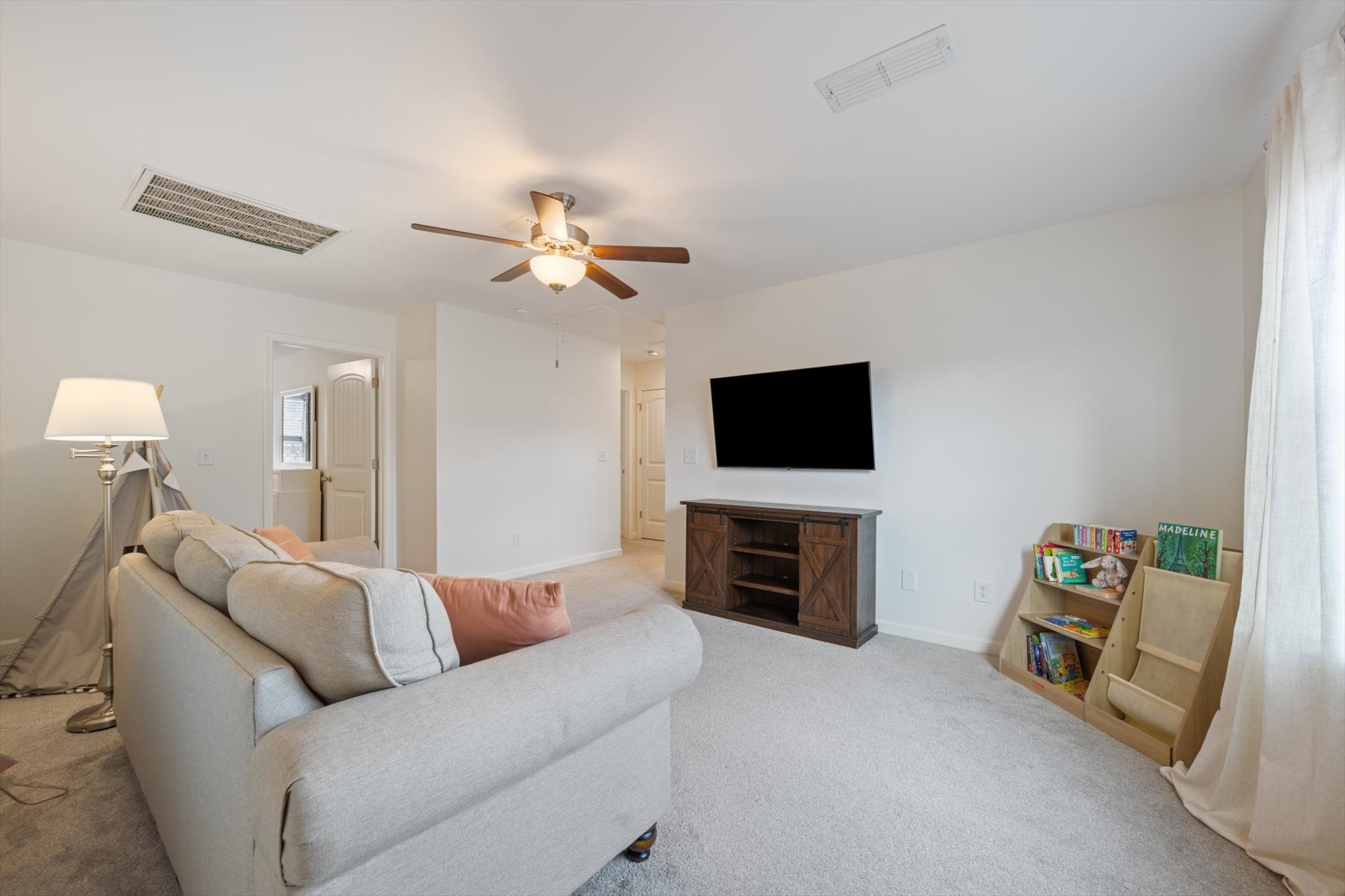 209 Thorpe Dr Property Photo 10