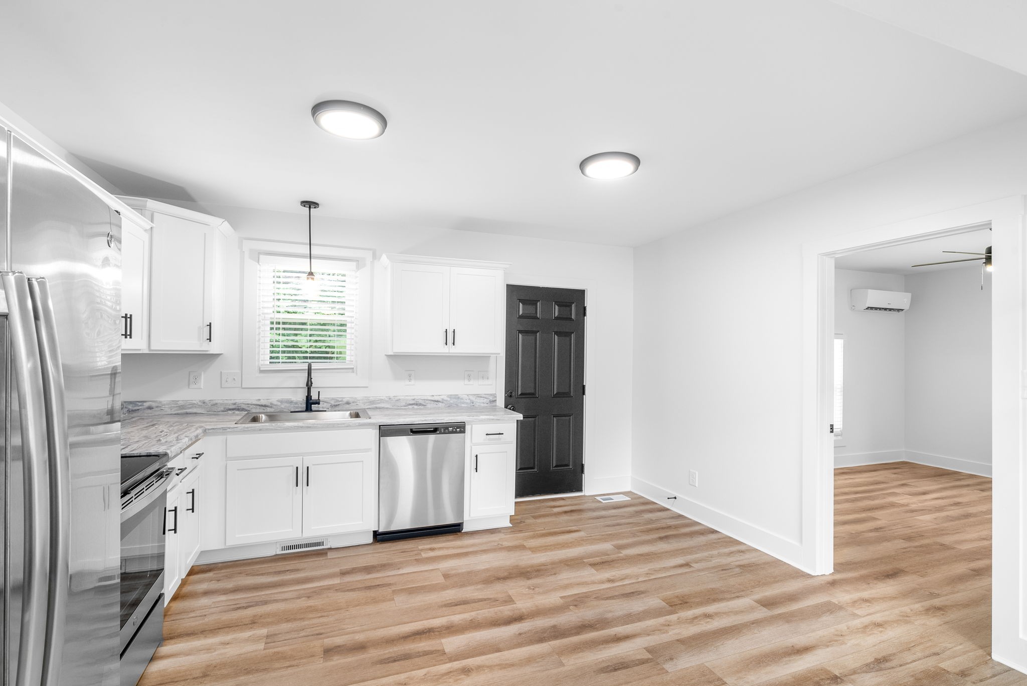 32 W Bel Air Blvd Property Photo 9