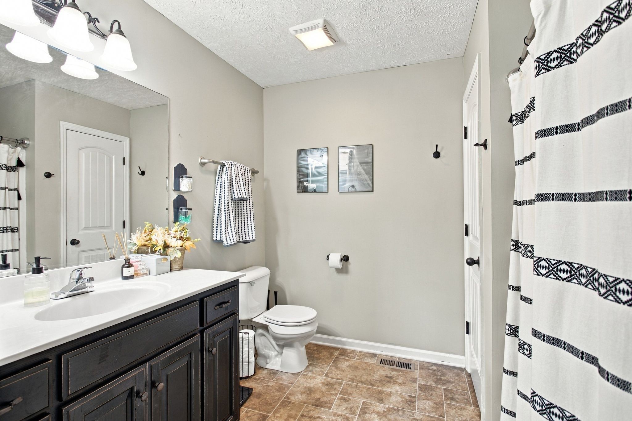 163 Landon Ln Property Photo 15