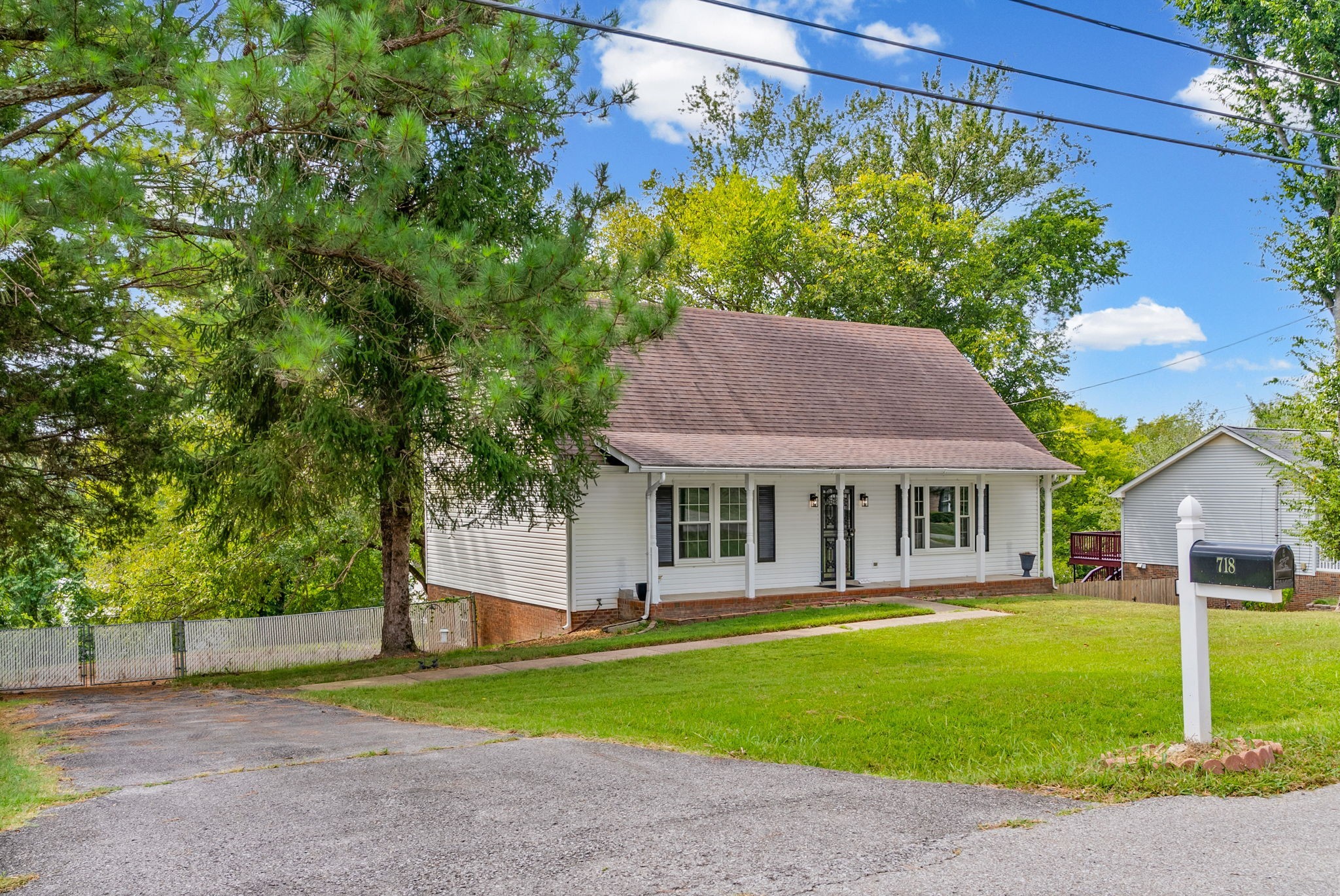 718 Jace Dr Property Photo 1