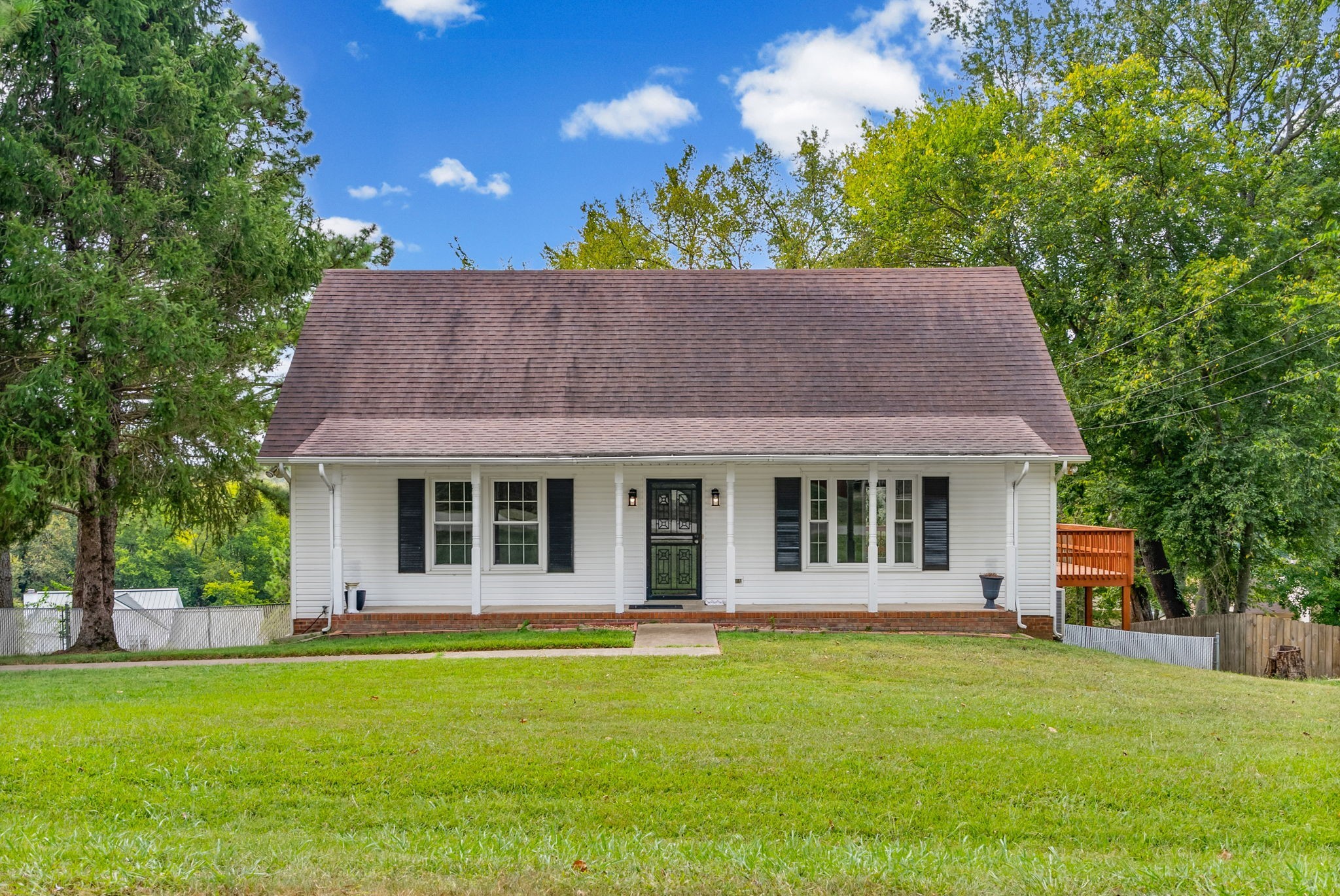 718 Jace Dr Property Photo 2