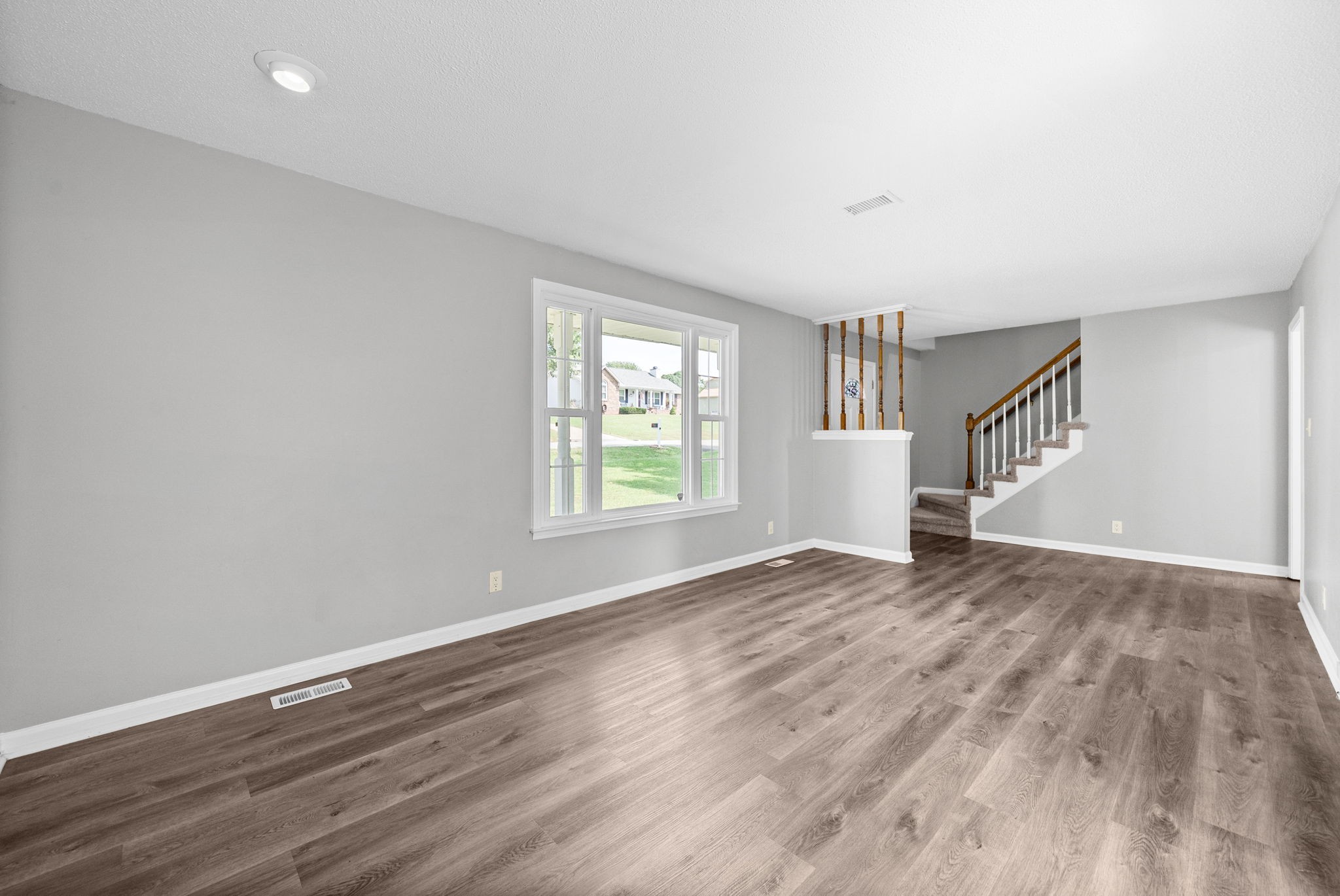 718 Jace Dr Property Photo 8