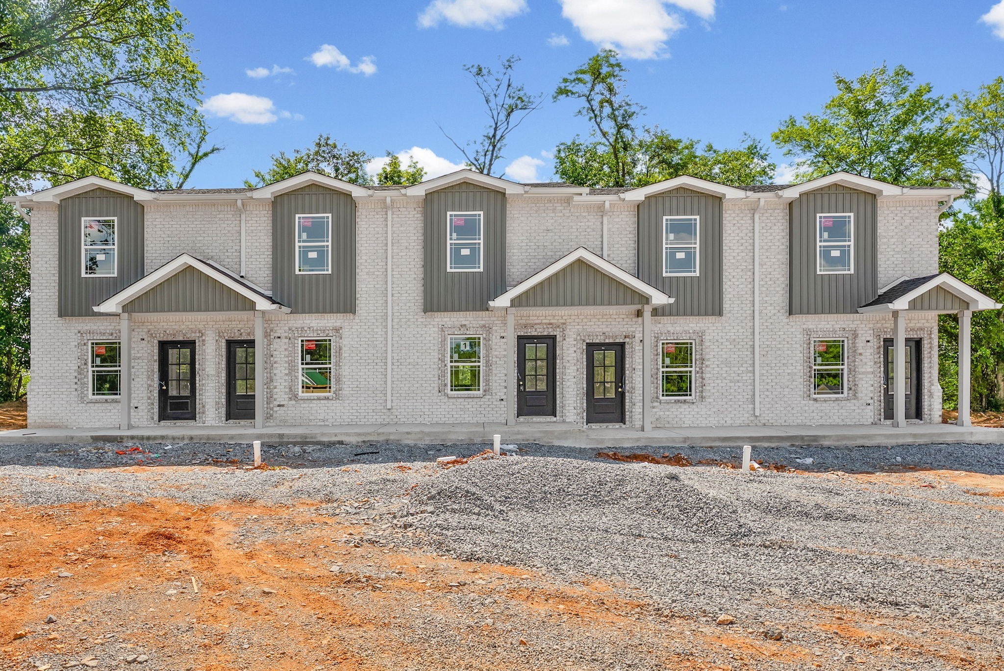 601 Mann Cir Property Photo 1