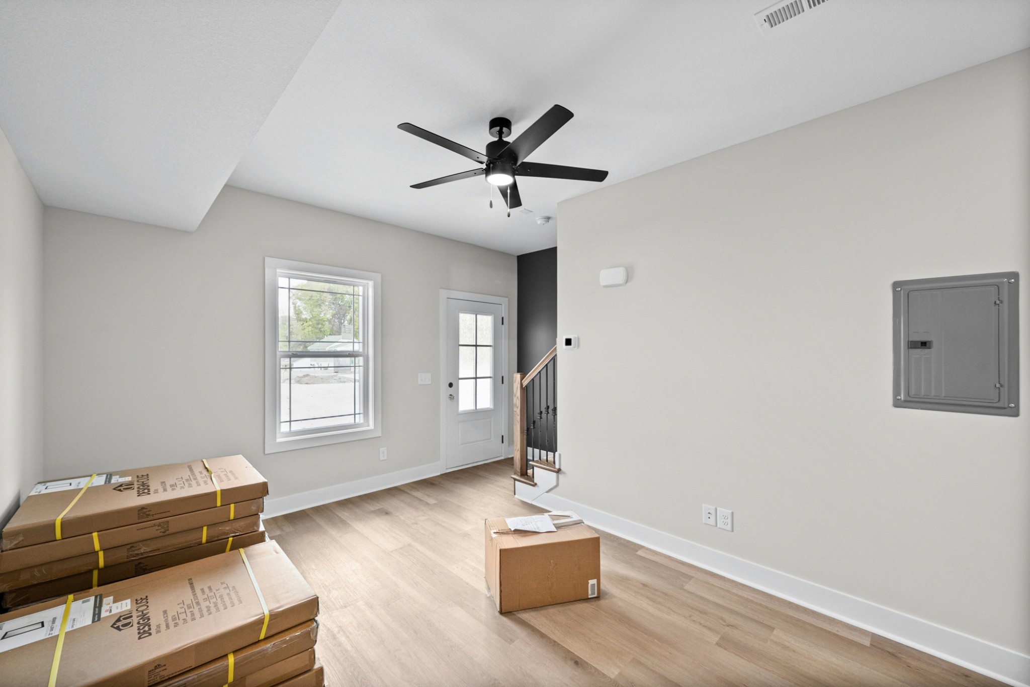 601 Mann Cir Property Photo 6