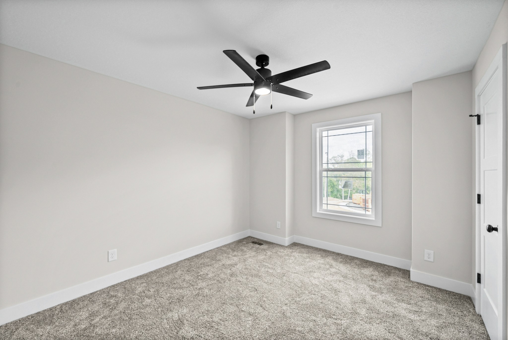 601 Mann Cir Property Photo 14