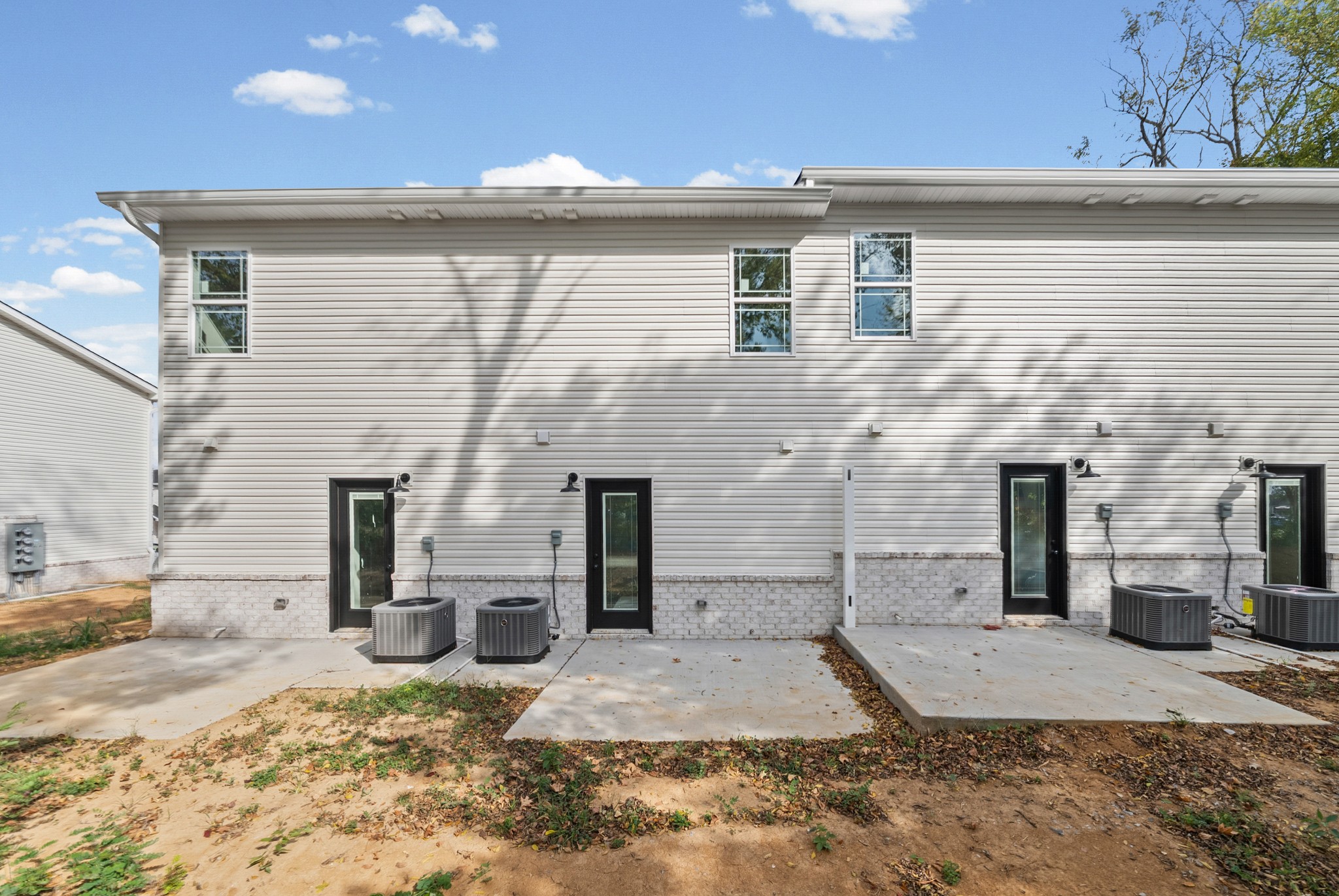 601 Mann Cir Property Photo 22