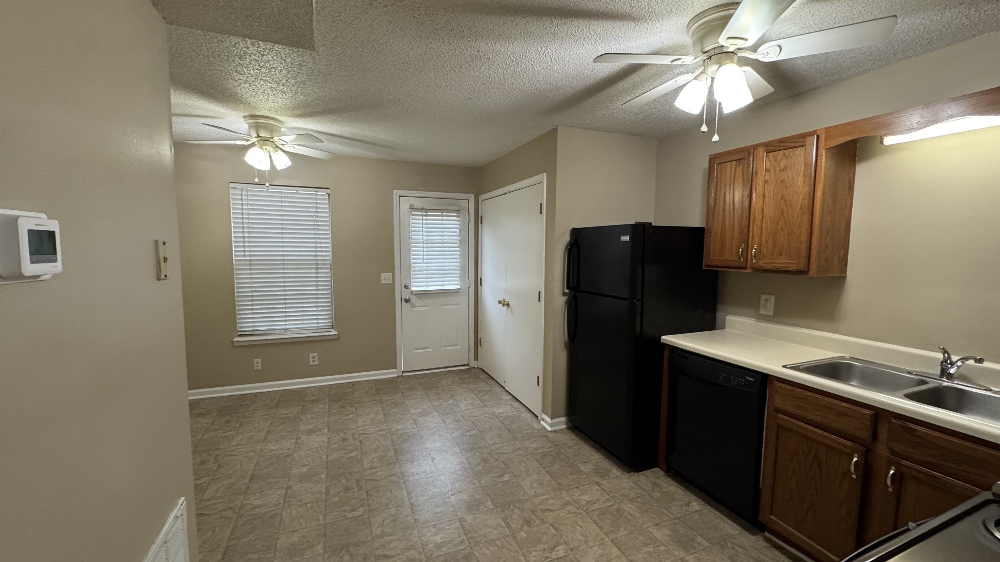 123 Ballygar St Property Photo 2
