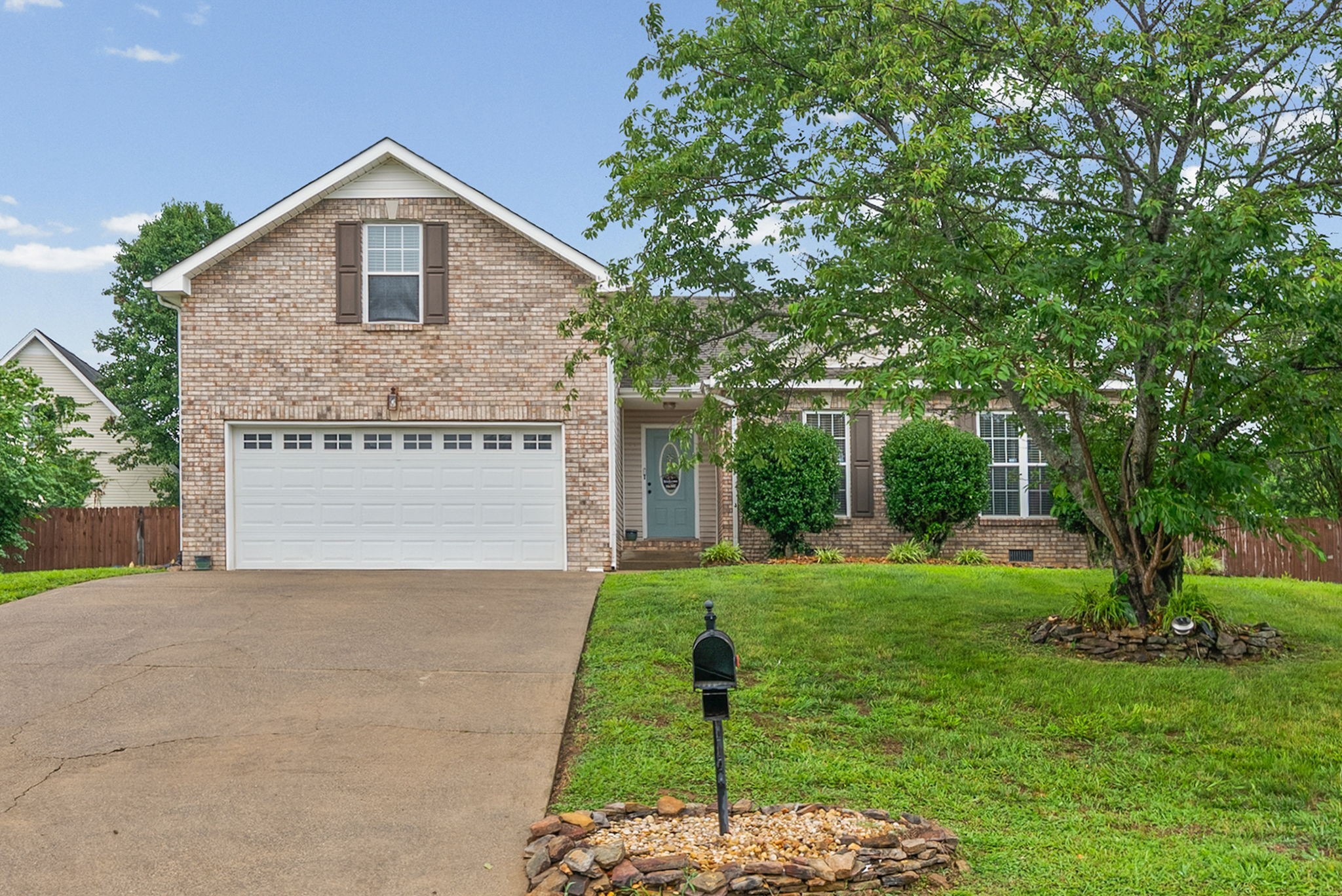 3387 Poplar Hl Property Photo 1