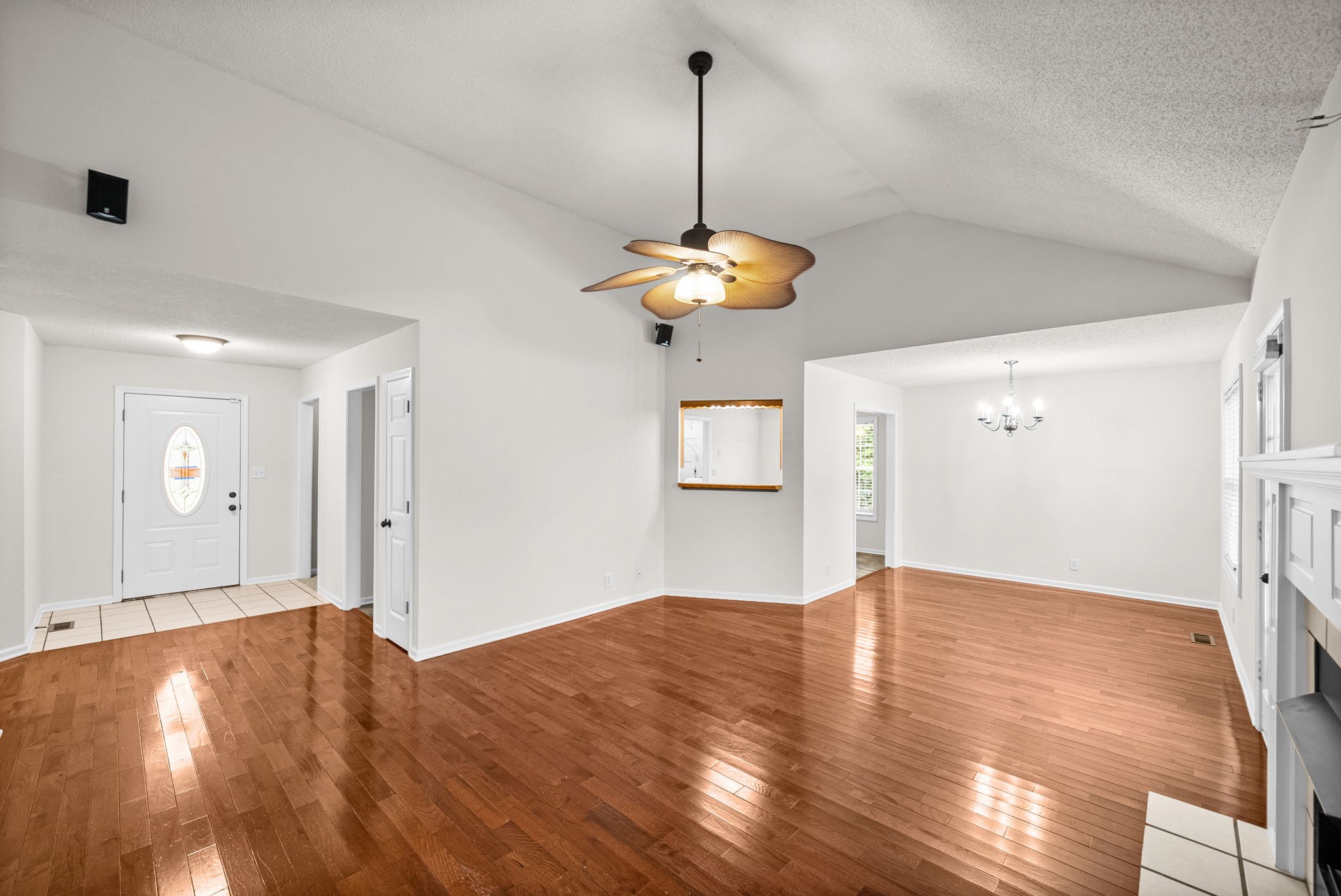 3387 Poplar Hl Property Photo 6
