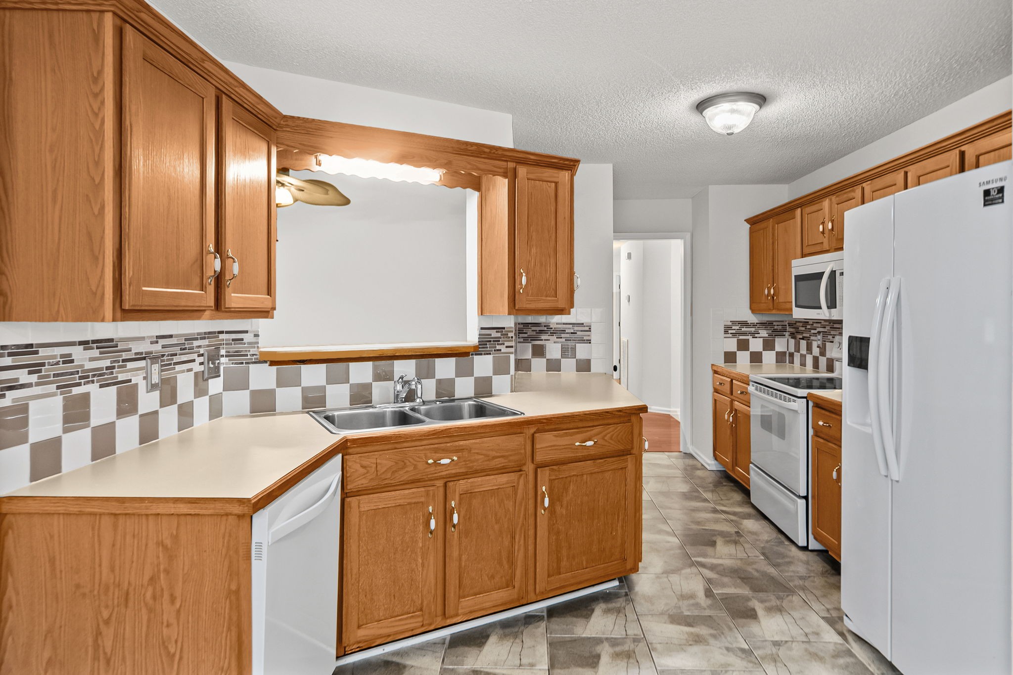 3387 Poplar Hl Property Photo 14