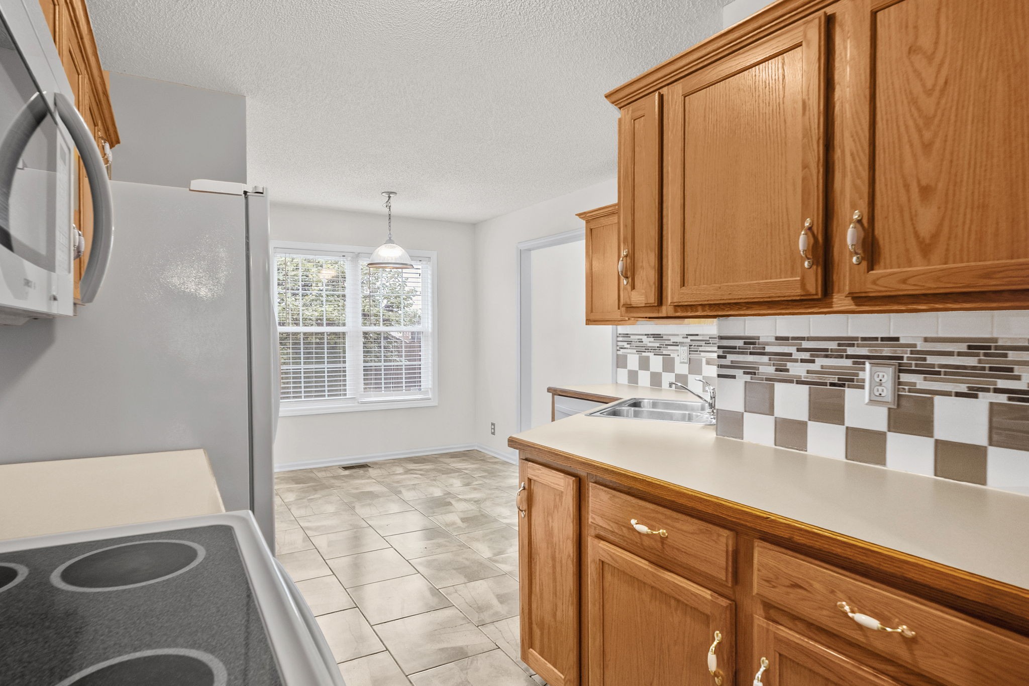 3387 Poplar Hl Property Photo 15