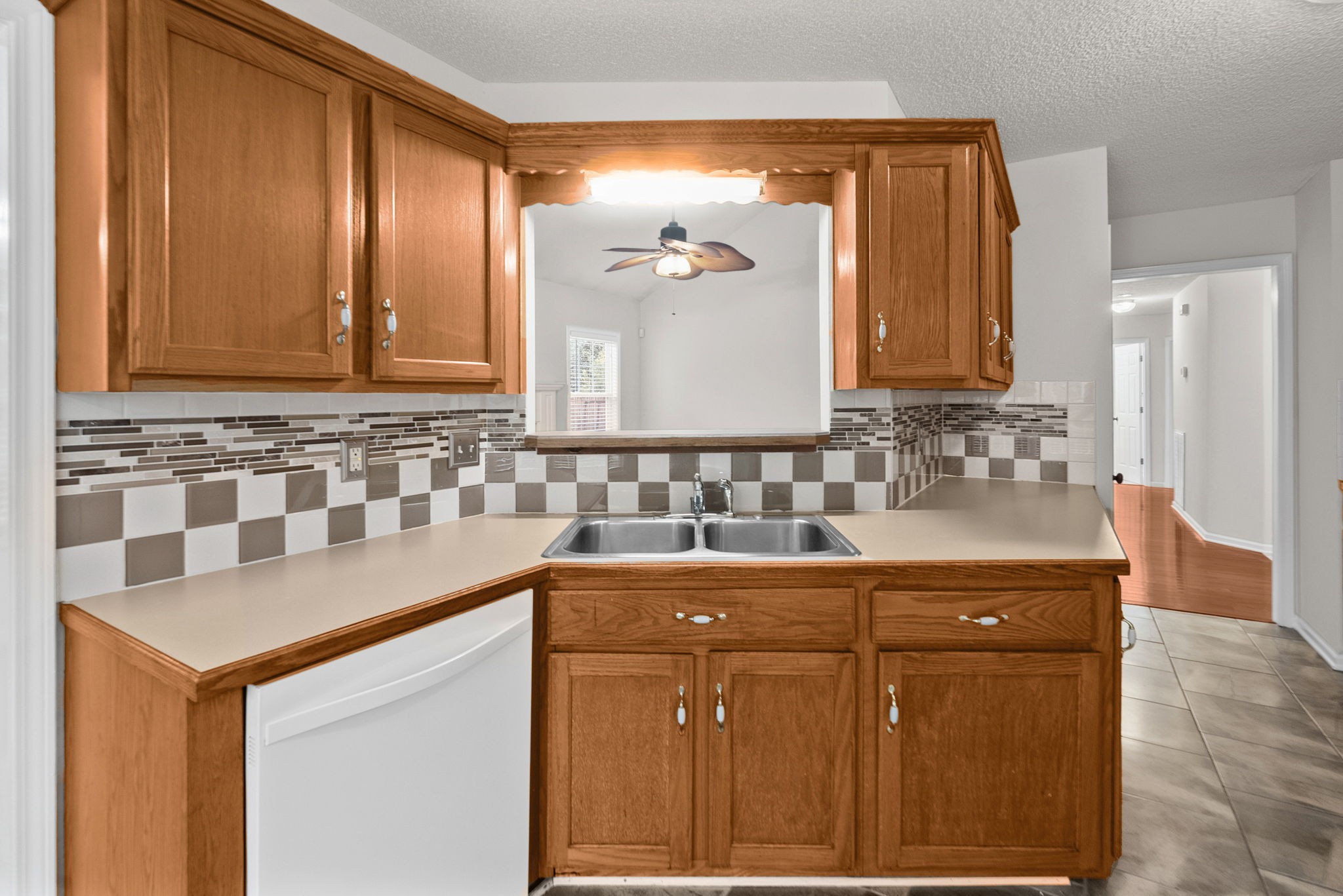 3387 Poplar Hl Property Photo 17