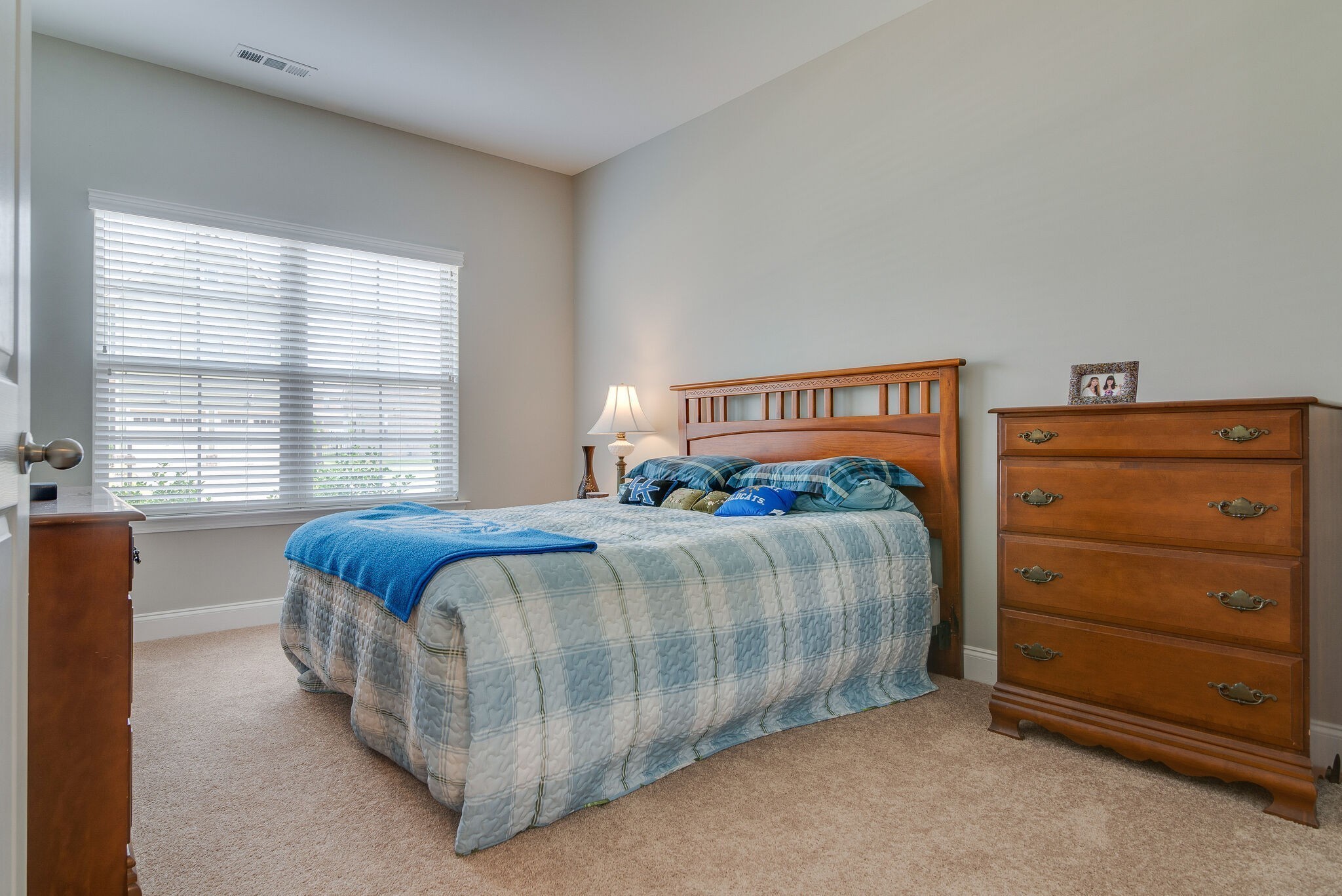 730 Canter Ln Property Photo 27