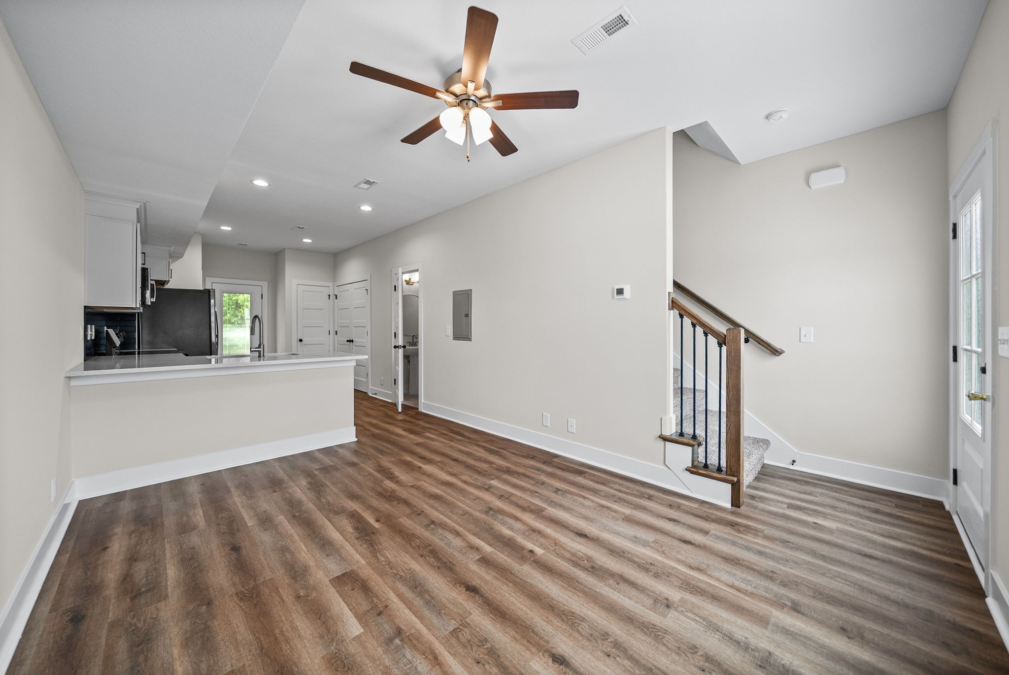 1035 Sinclair Dr Property Photo 6