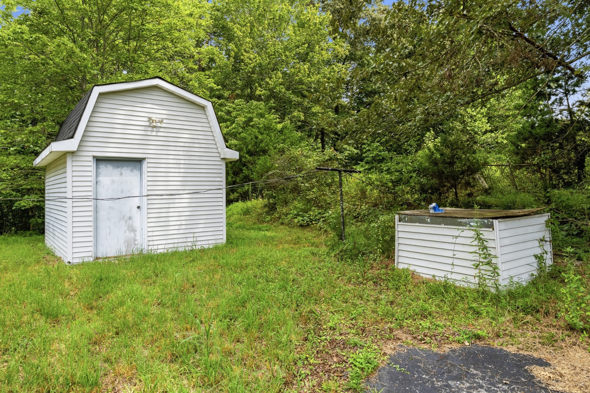 329 Old Standing Stone Rd Property Photo 17