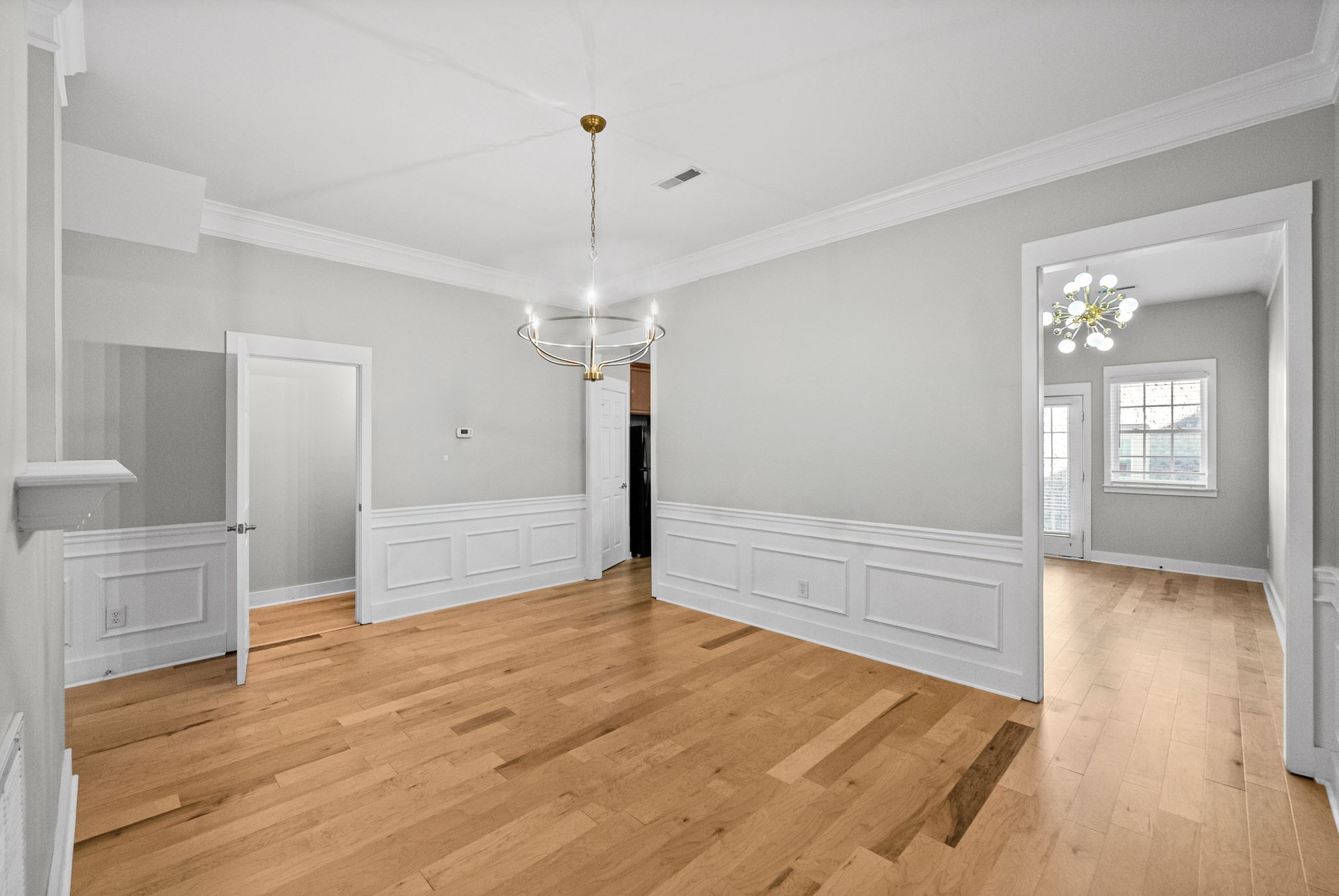 185 Augusta Ave Property Photo 11