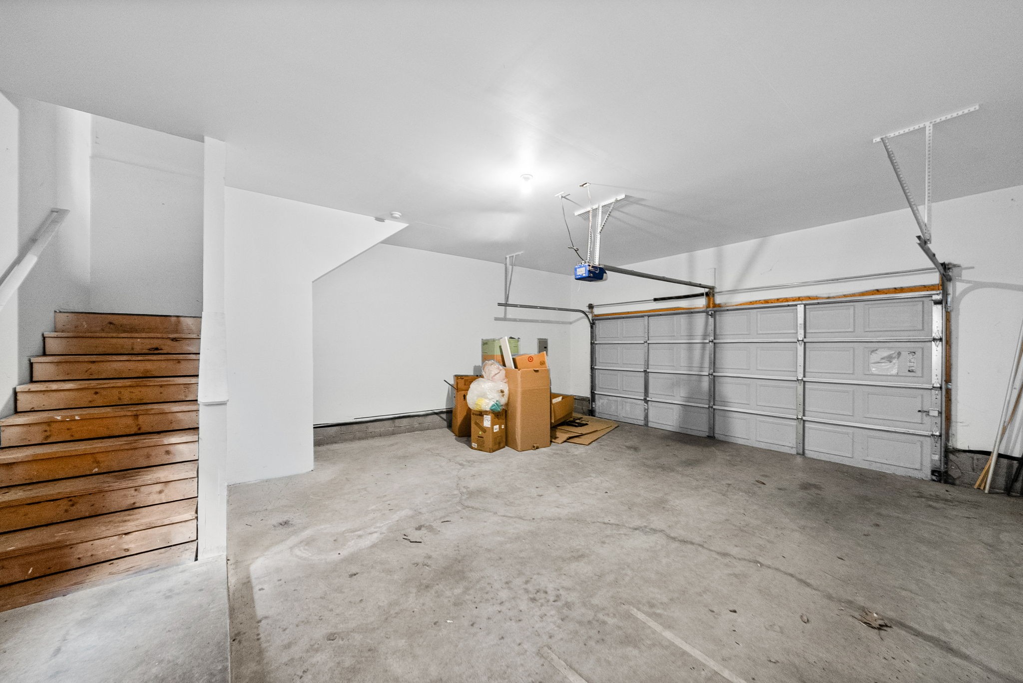 185 Augusta Ave Property Photo 32