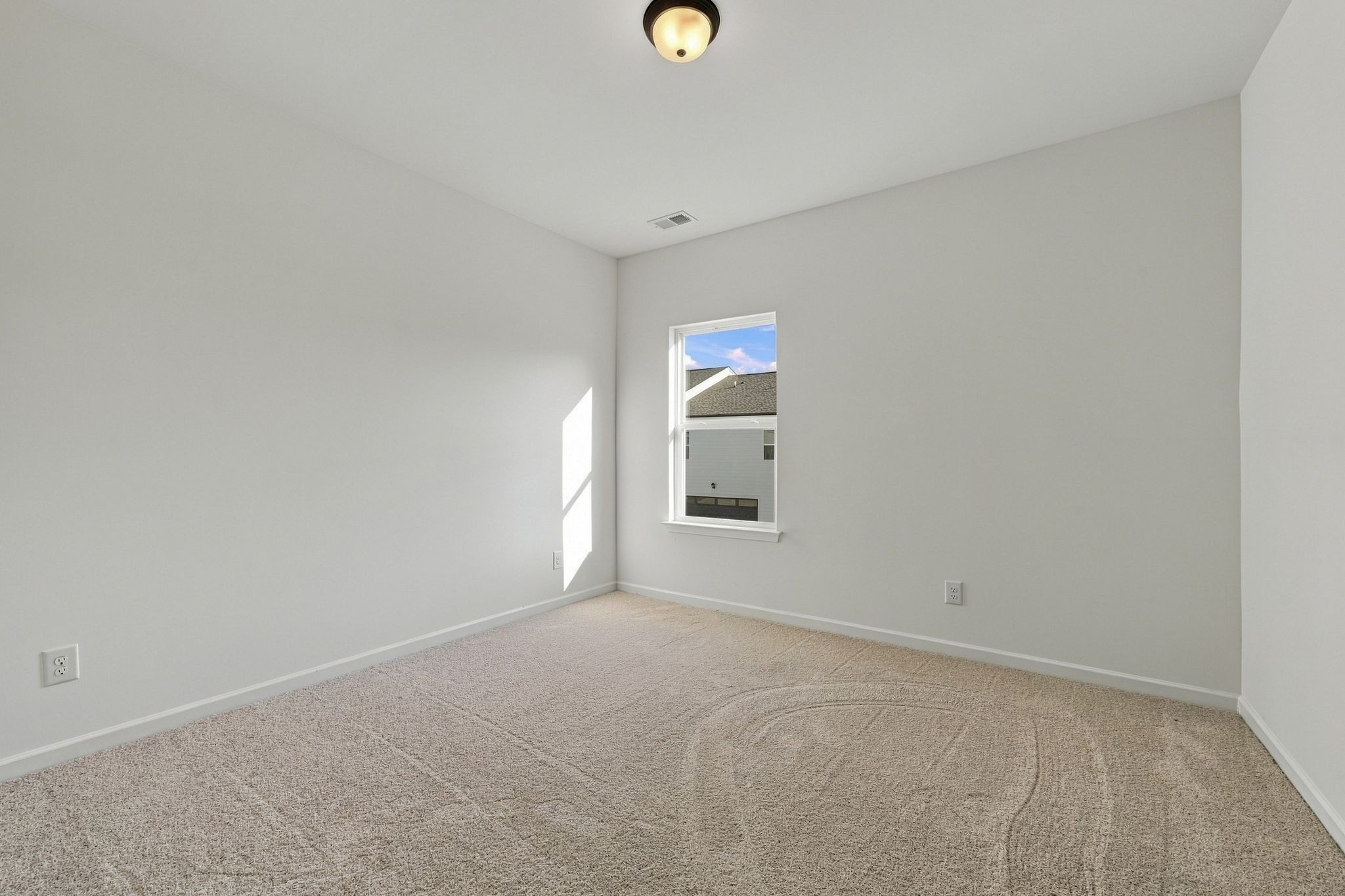 211 Martindale Lane Property Photo 11