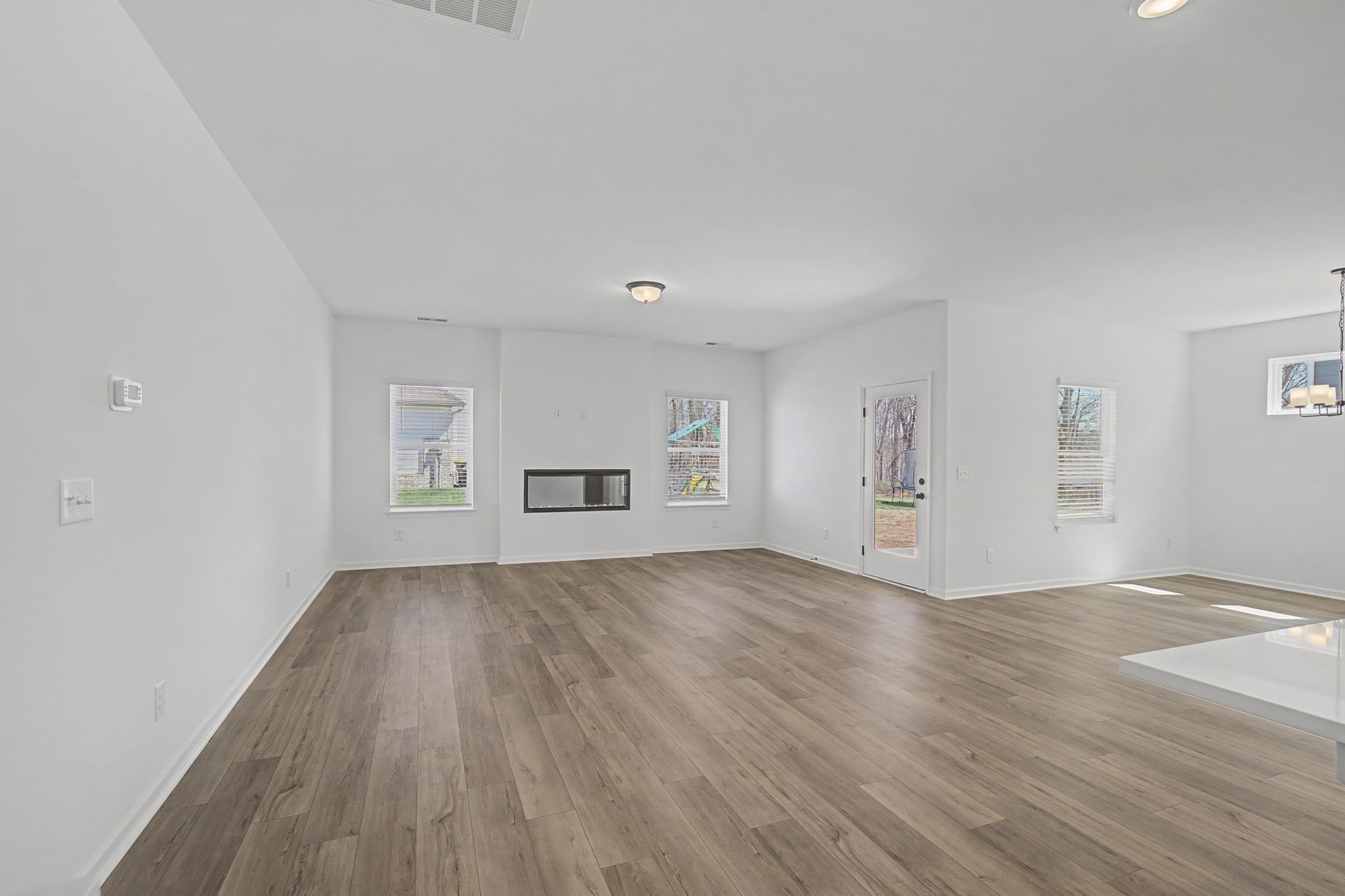 1369 English Oak Dr Property Photo 6