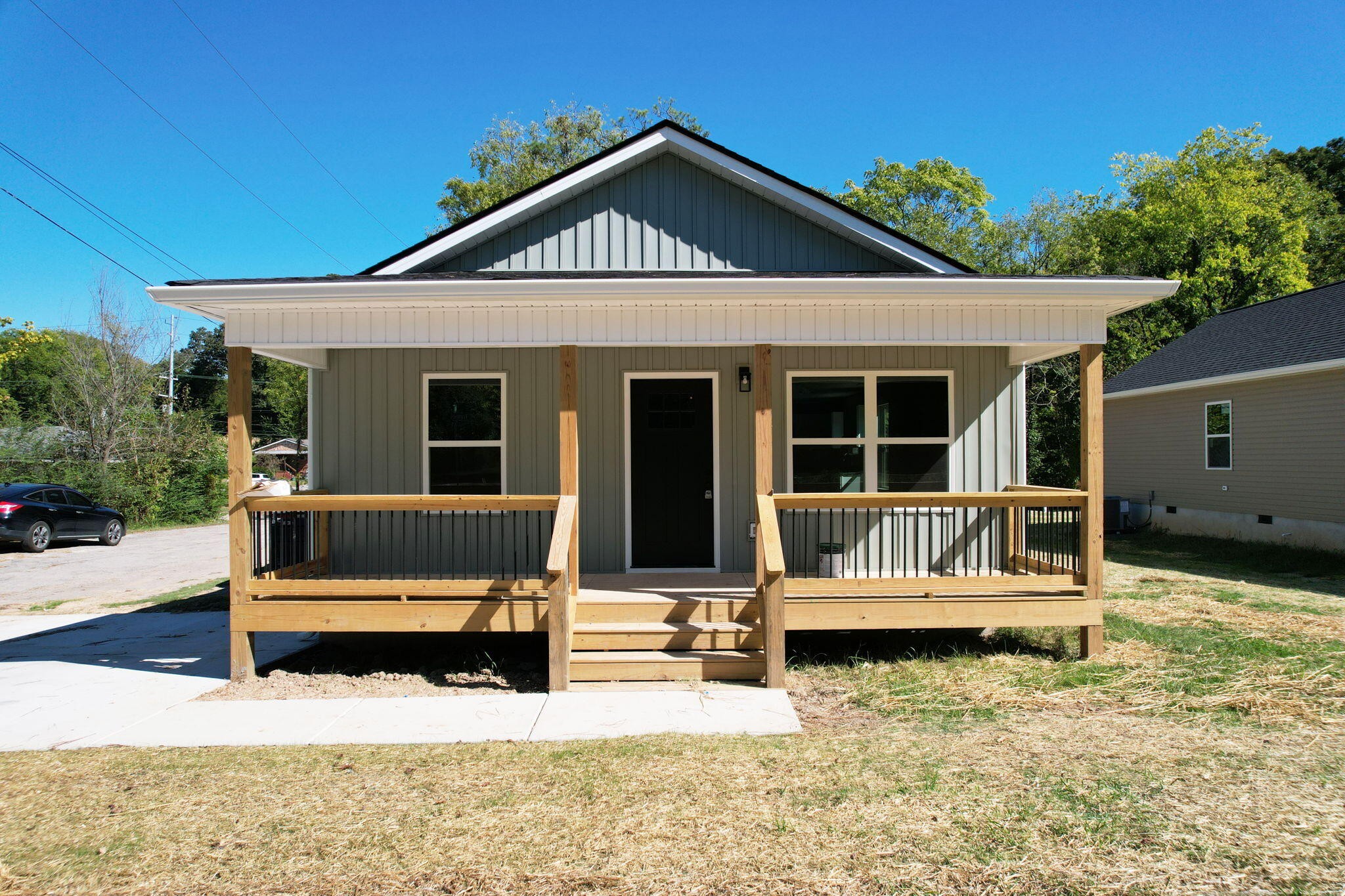 1016 Tunnel Boulevard Property Photo 1