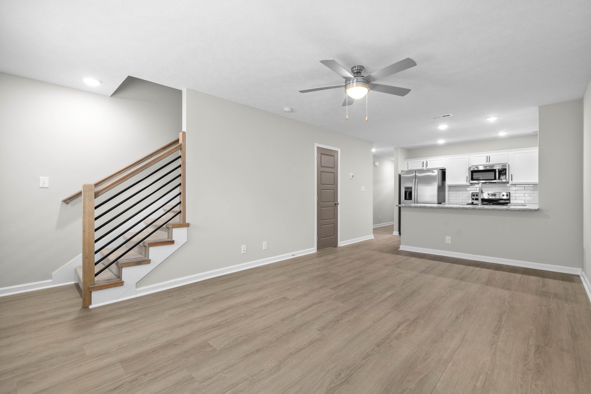 305 Longshadow Trl Property Photo 9